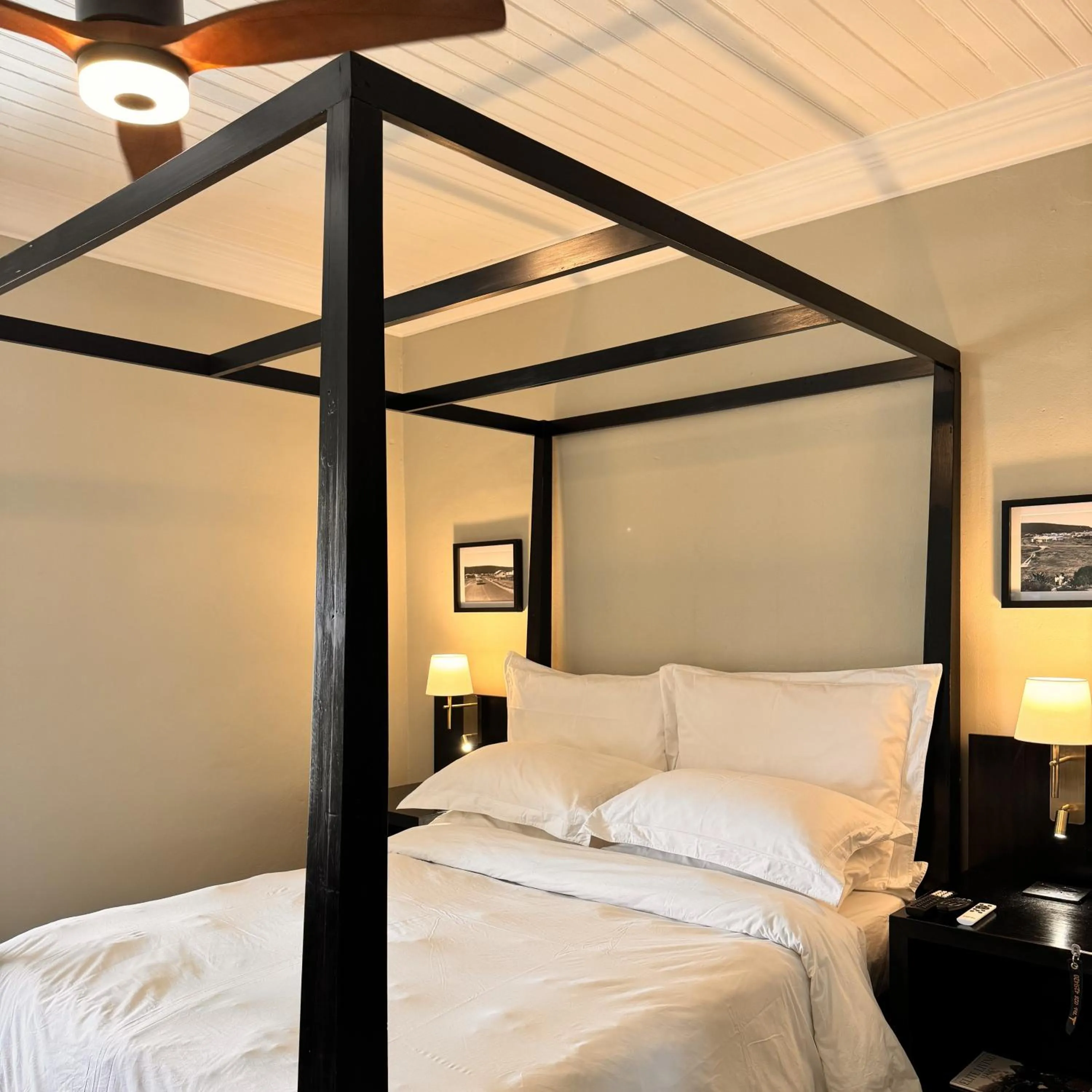 Bedroom, Bed in Bredasdorp Square