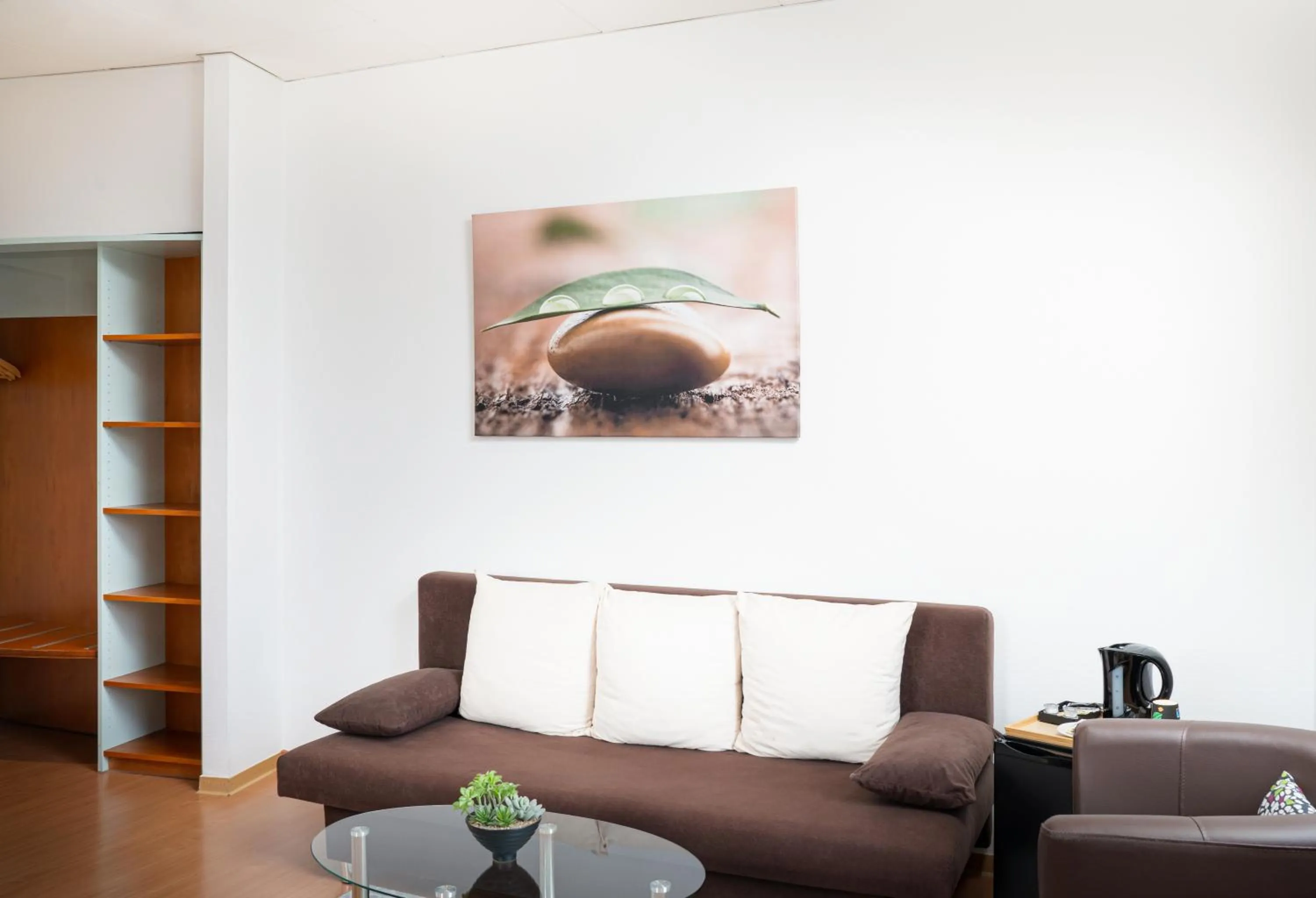 Living room in Mainstreet Hotel