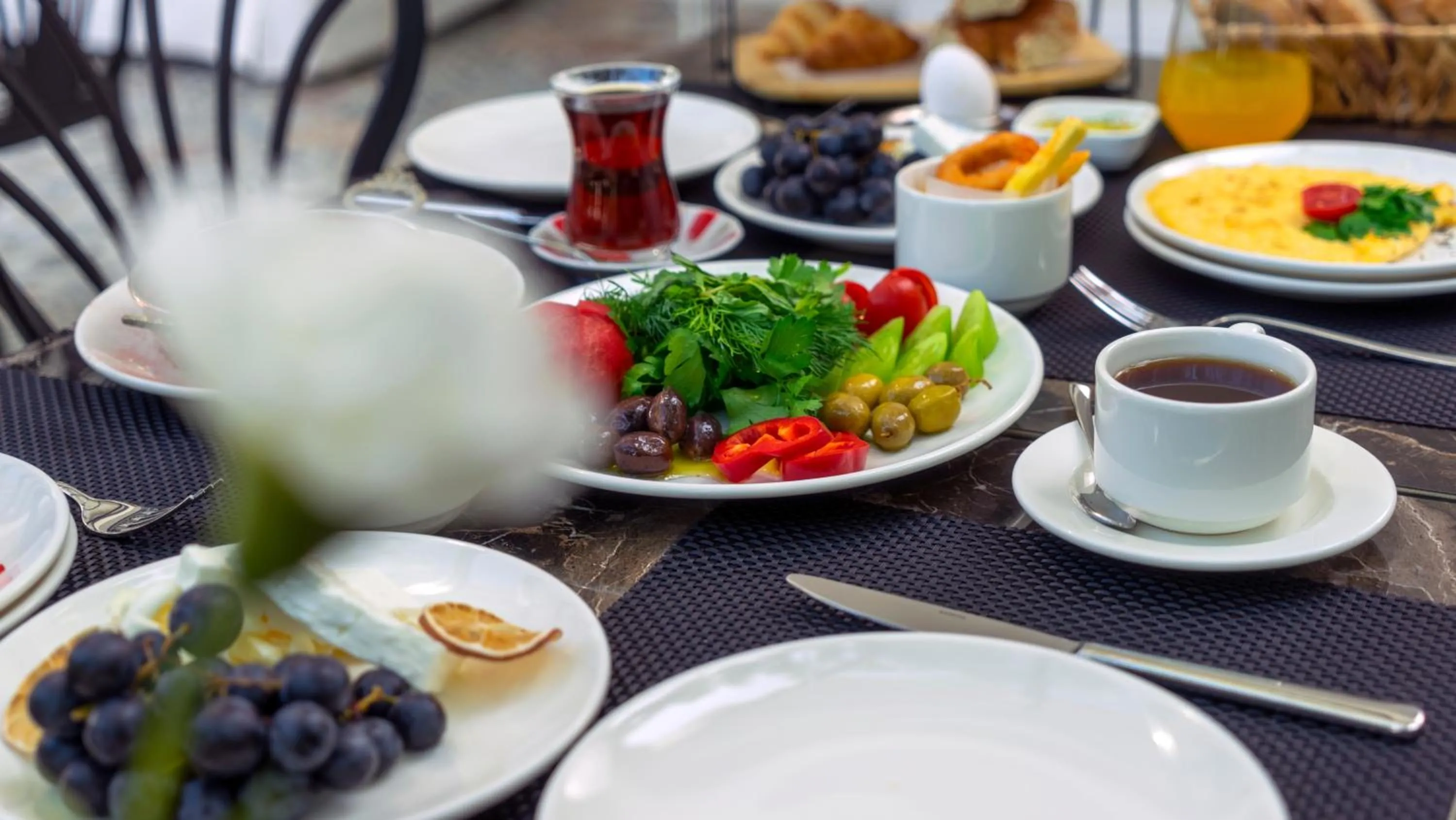 Food in The Mori Club Hotel