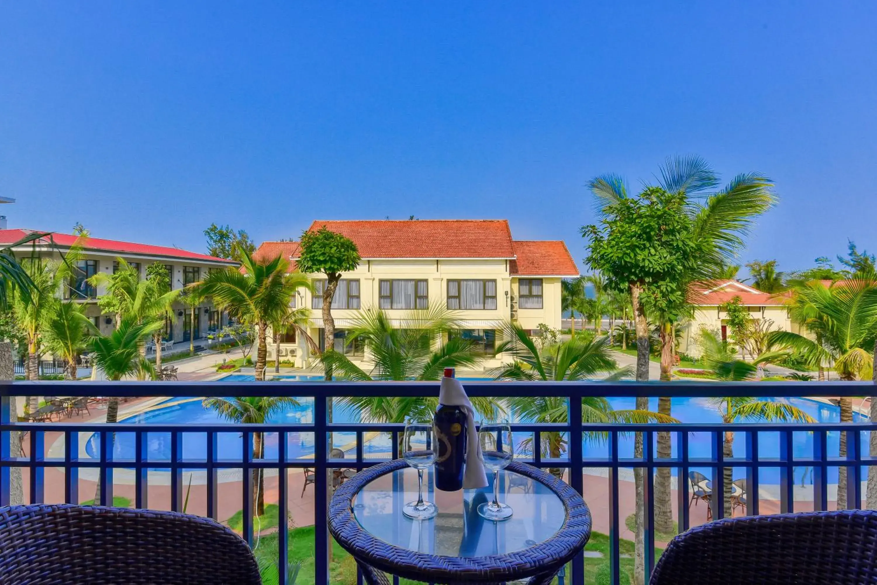 Twin Room with Pool View in MANLI Resort Quảng Bình Twin Room with Pool View in MANLI Resort Quảng Bình
