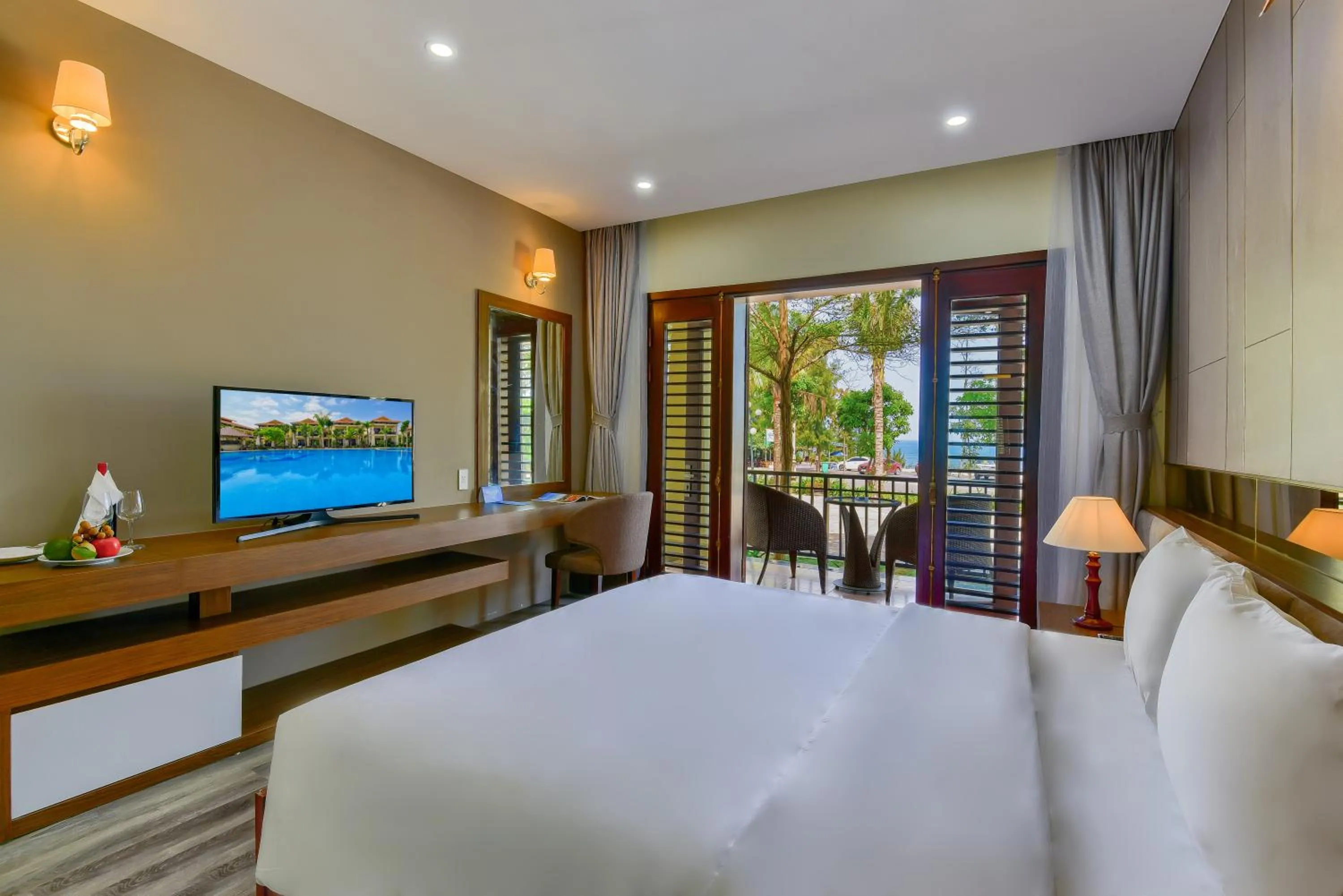 Photo of the whole room, Bed in MANLI Resort Quảng Bình