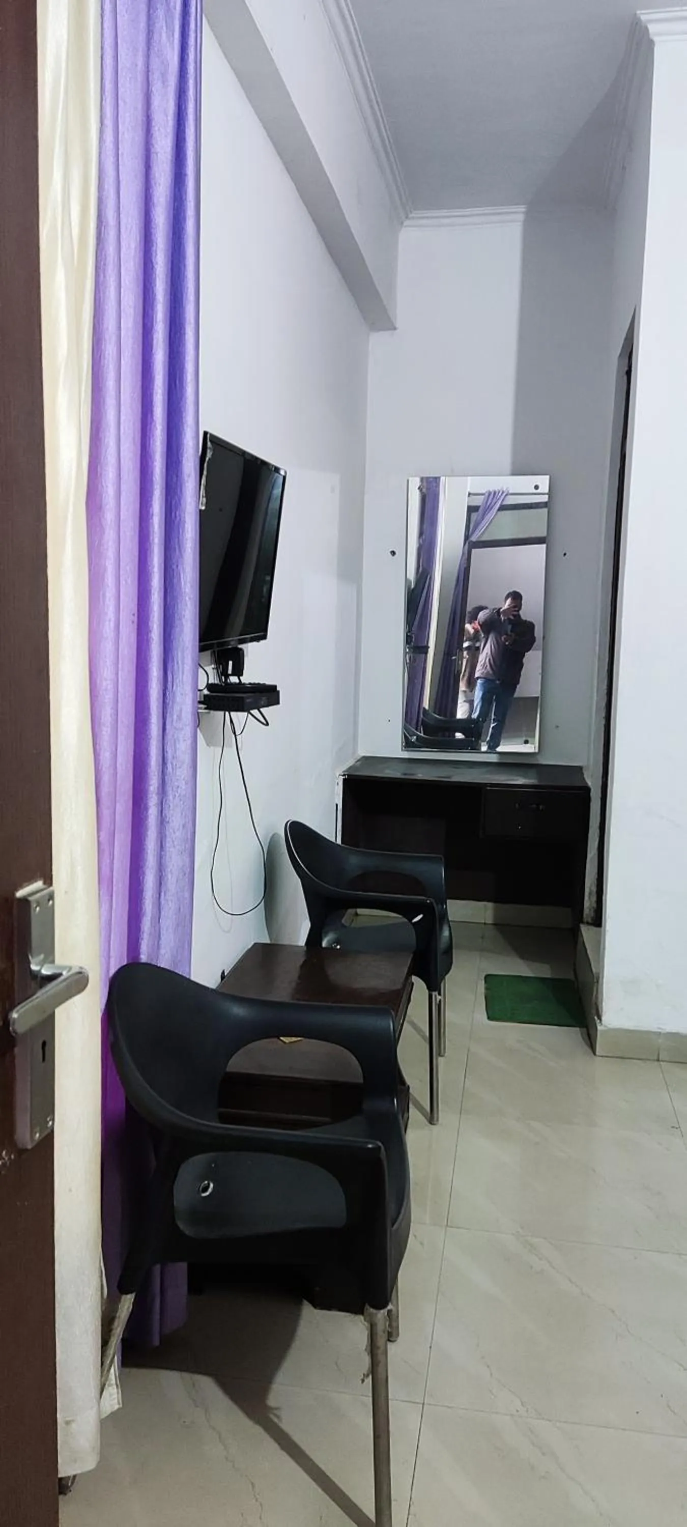 TV and multimedia in Hotel Blue Star