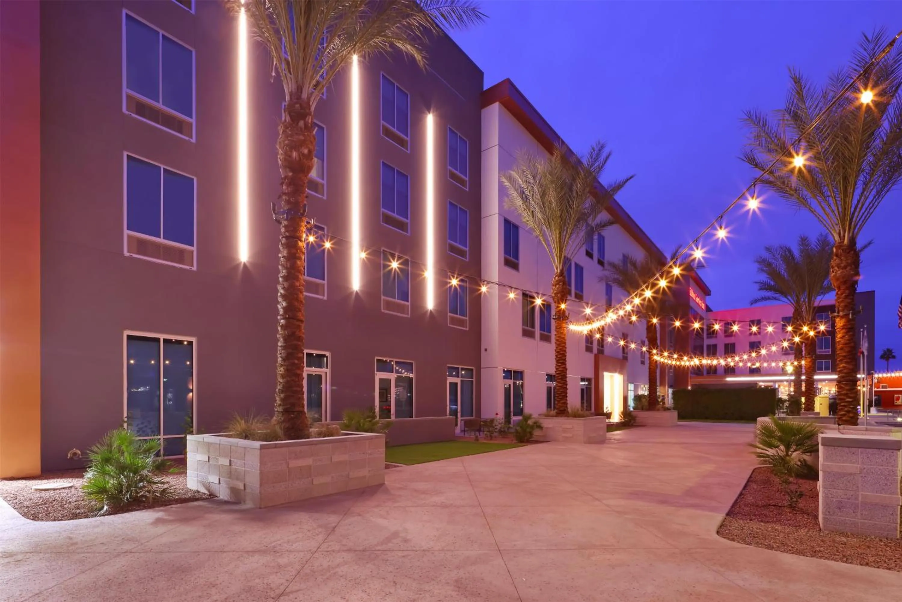 Inner courtyard view in Hilton Garden Inn Chandler Downtown
