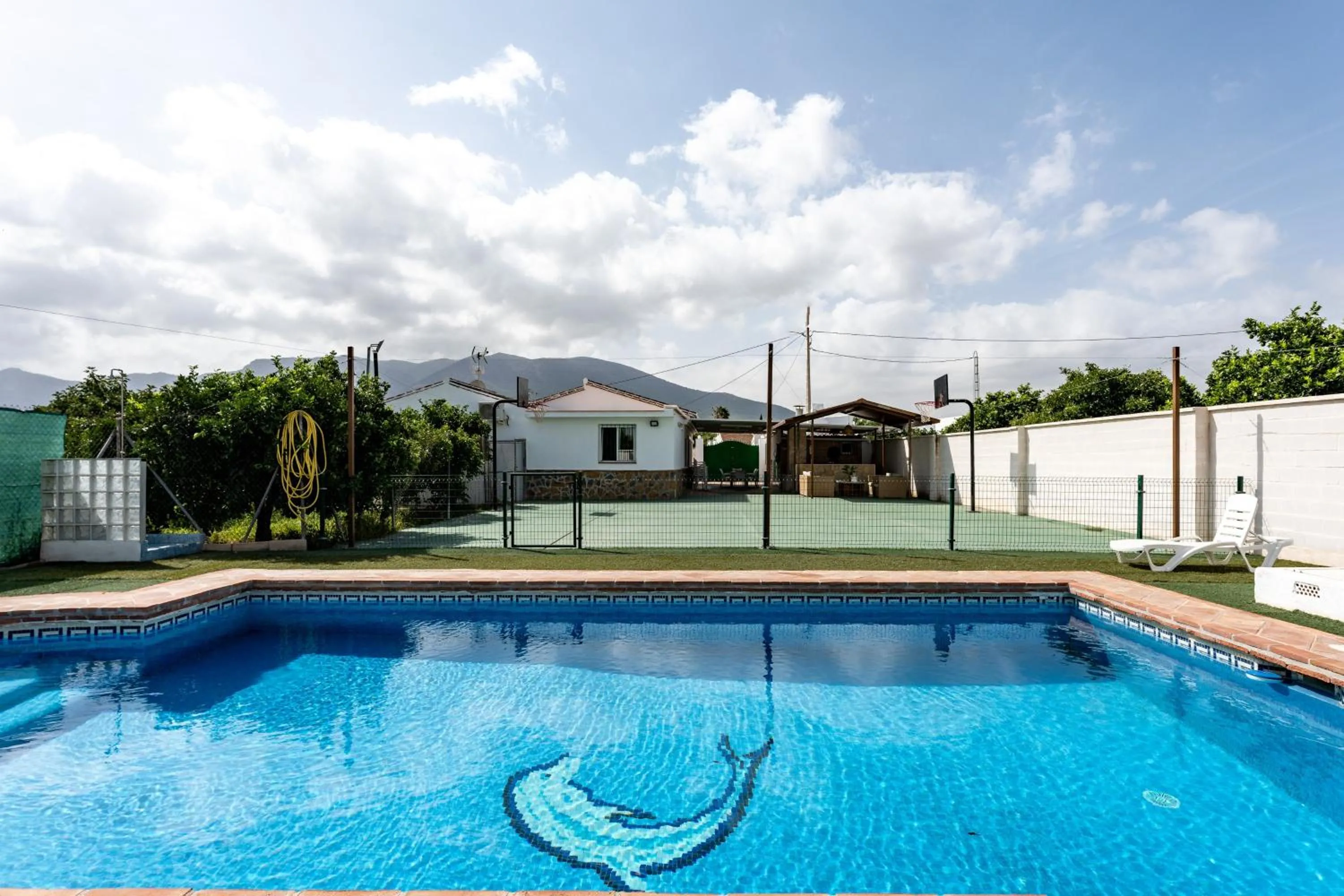 Property building in La Casa de los Recuerdos