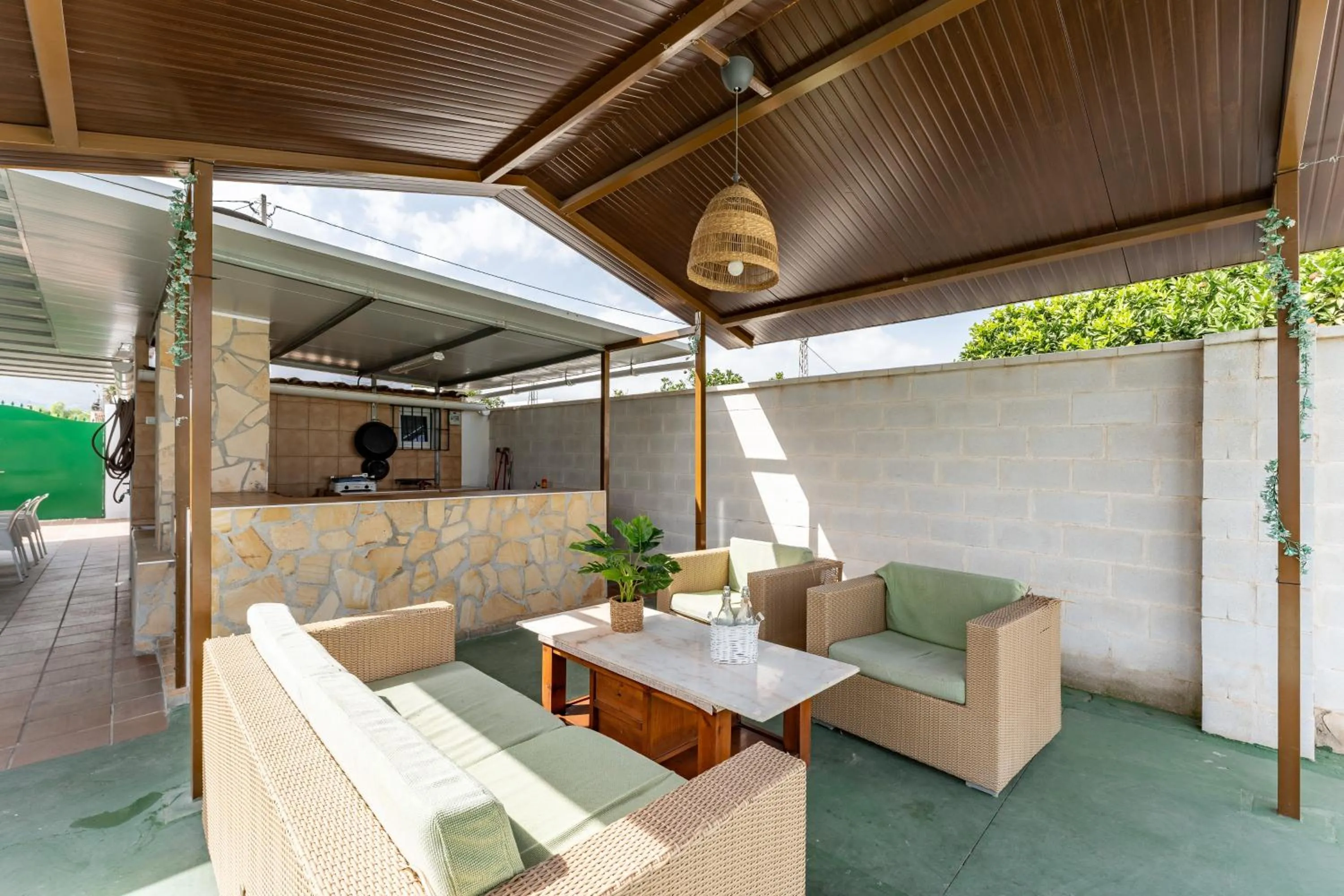 Property building in La Casa de los Recuerdos