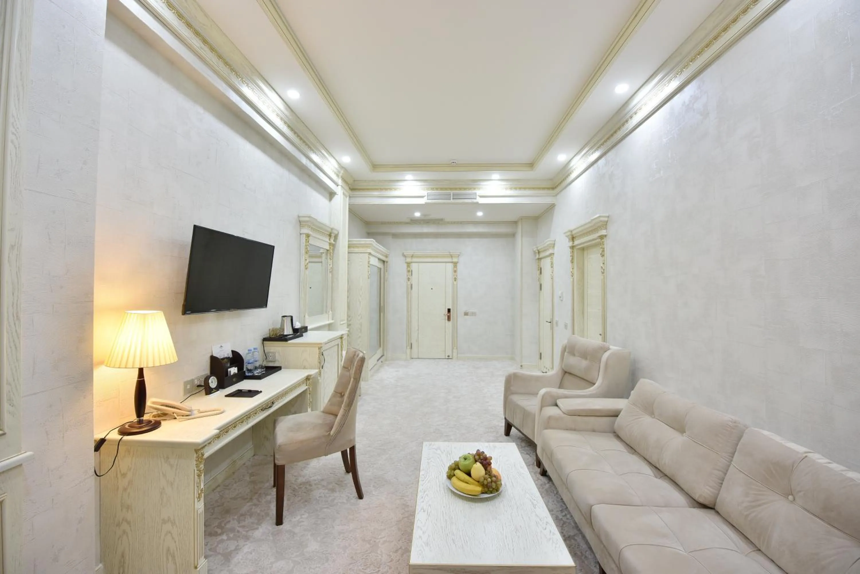 TV and multimedia, Bed in Qushbegi Plaza Hotel