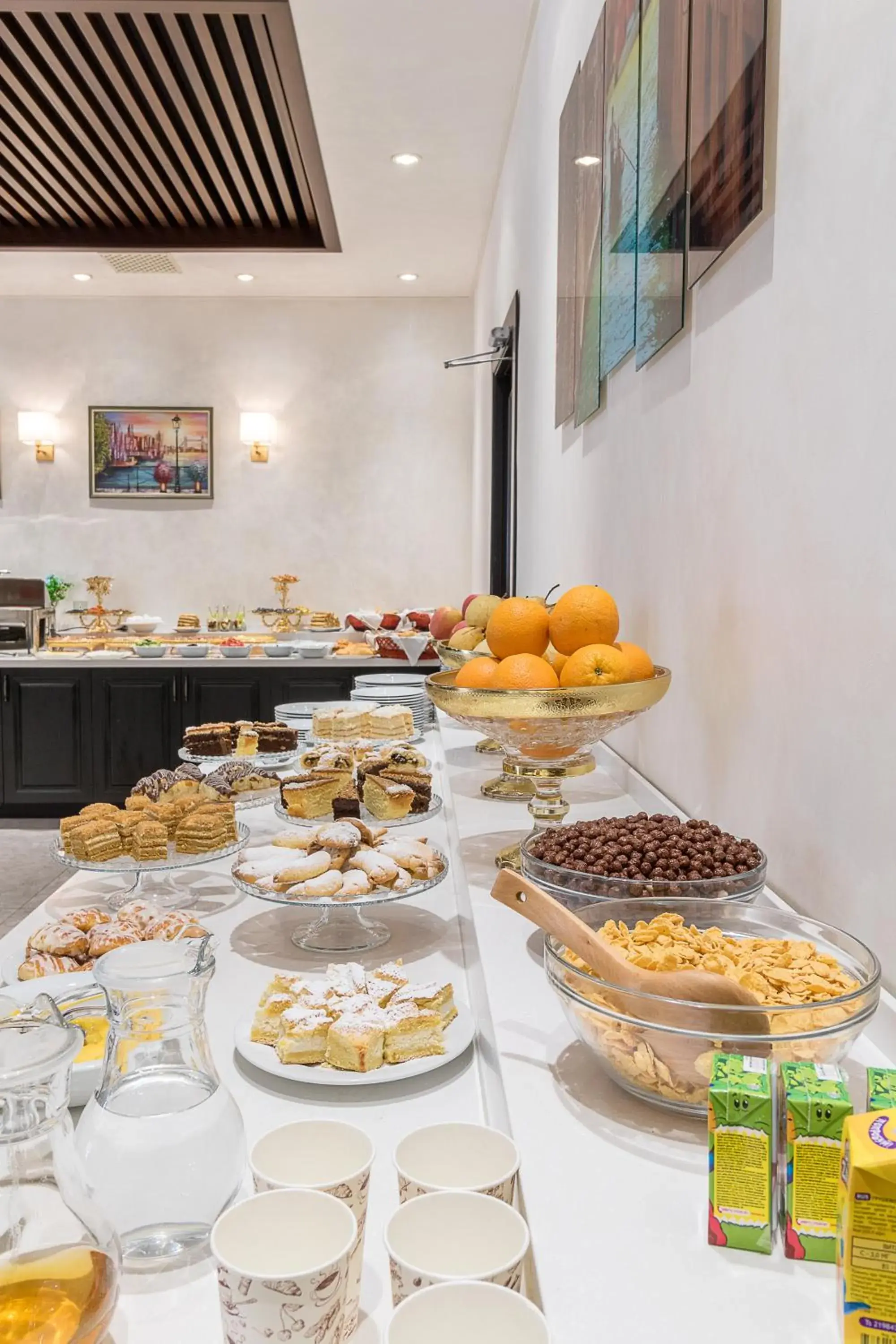 Breakfast in Qushbegi Plaza Hotel Breakfast in Qushbegi Plaza Hotel