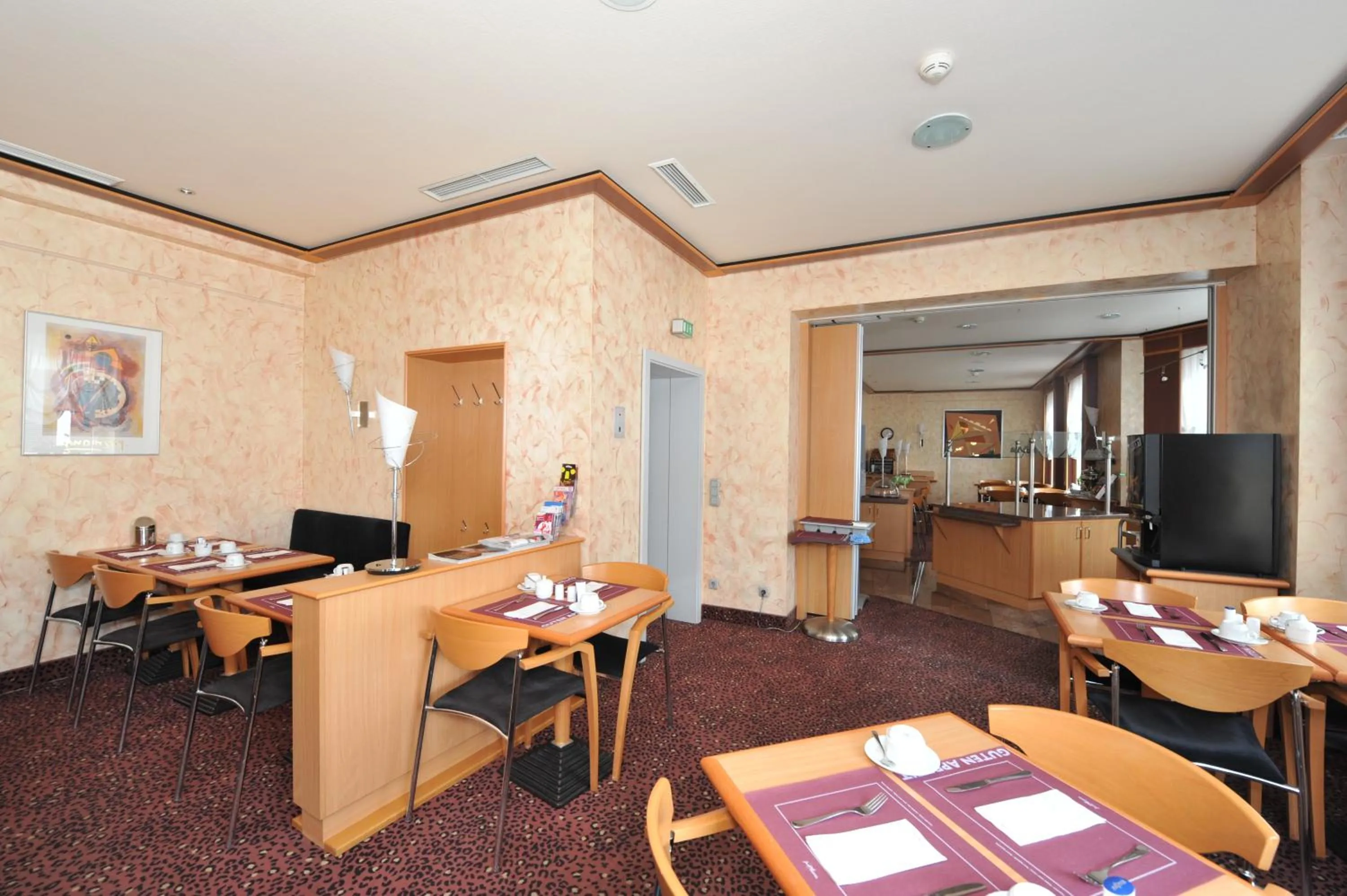 Restaurant/places to eat in Insel Hotel