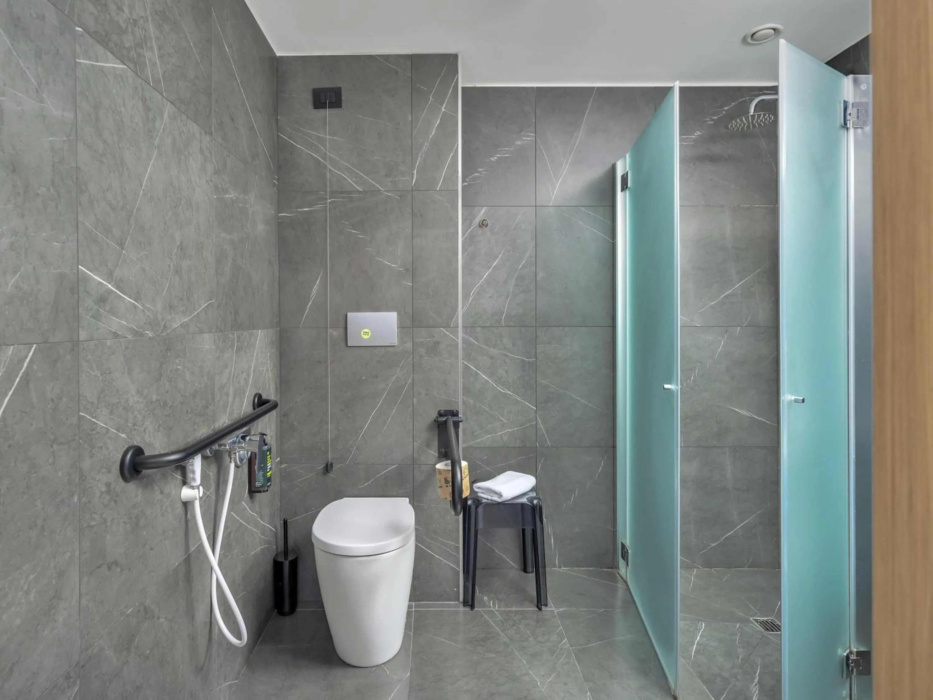 Bathroom in B&B Hotel Milano City Center Duomo