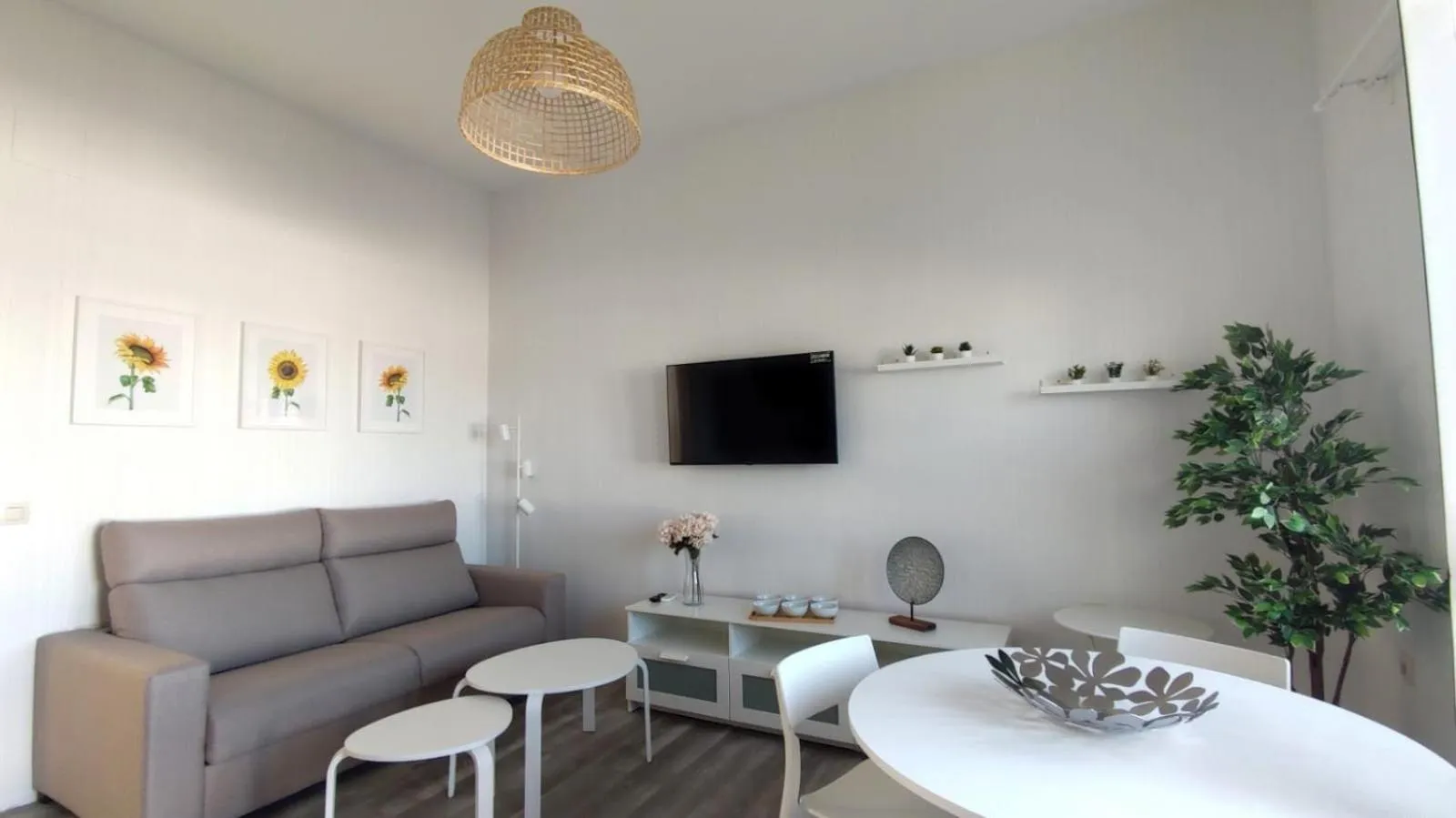 Oh Nice Revellin Ceuta