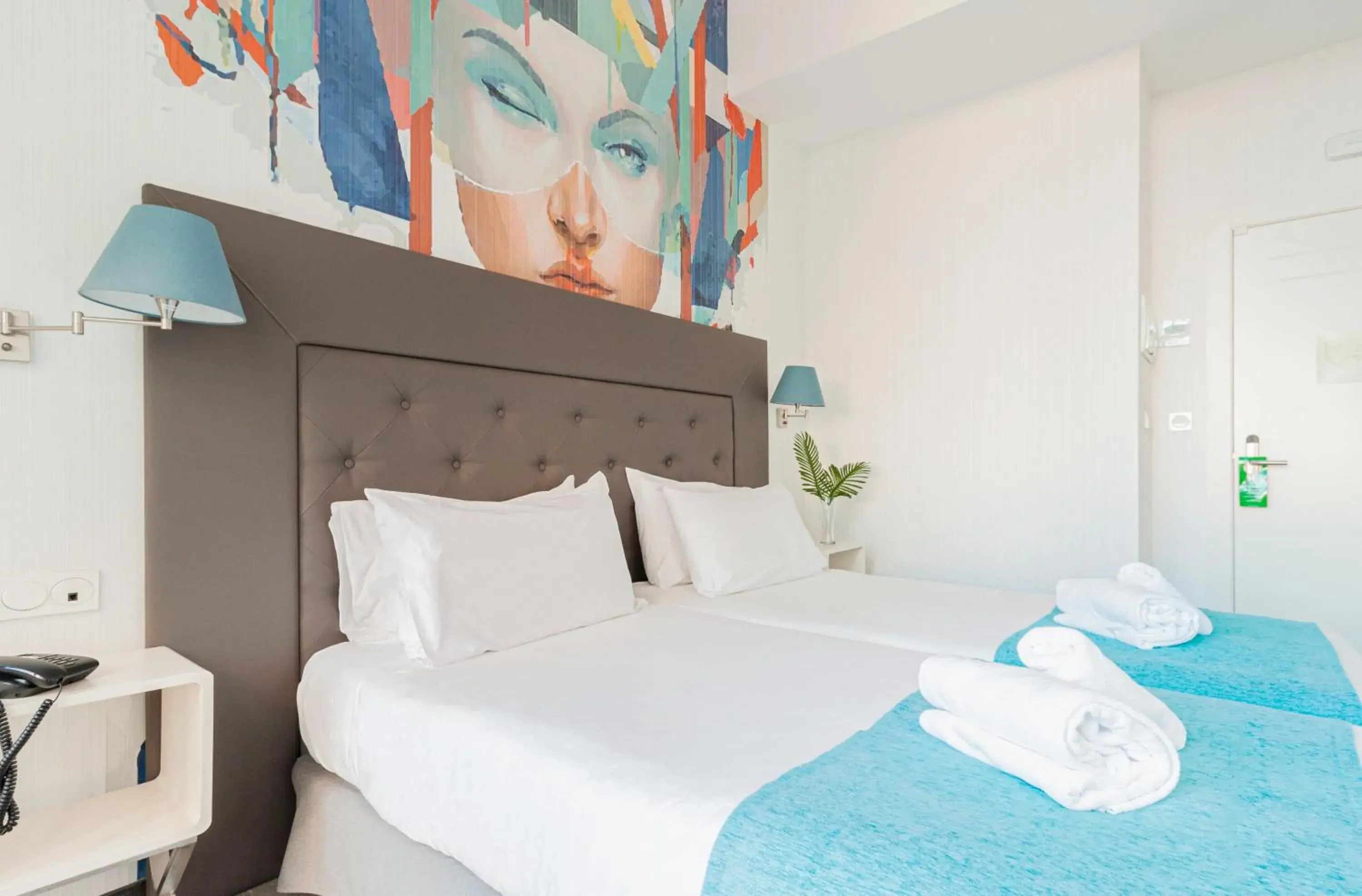 Bed in Oh Nice Revellin Ceuta Bed in Oh Nice Revellin Ceuta