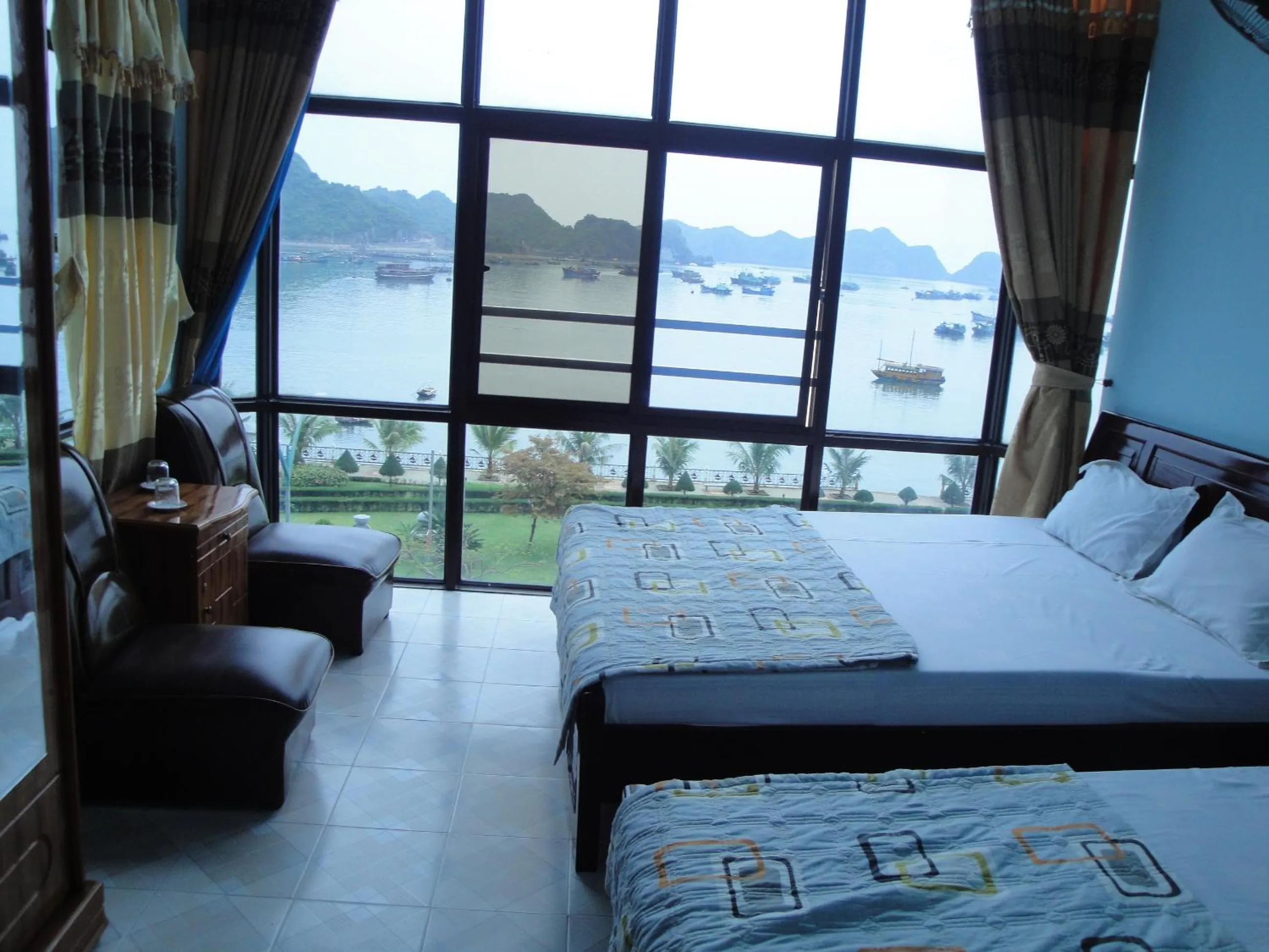 Mountain view, Bed in Phuong Mai Family Hotel