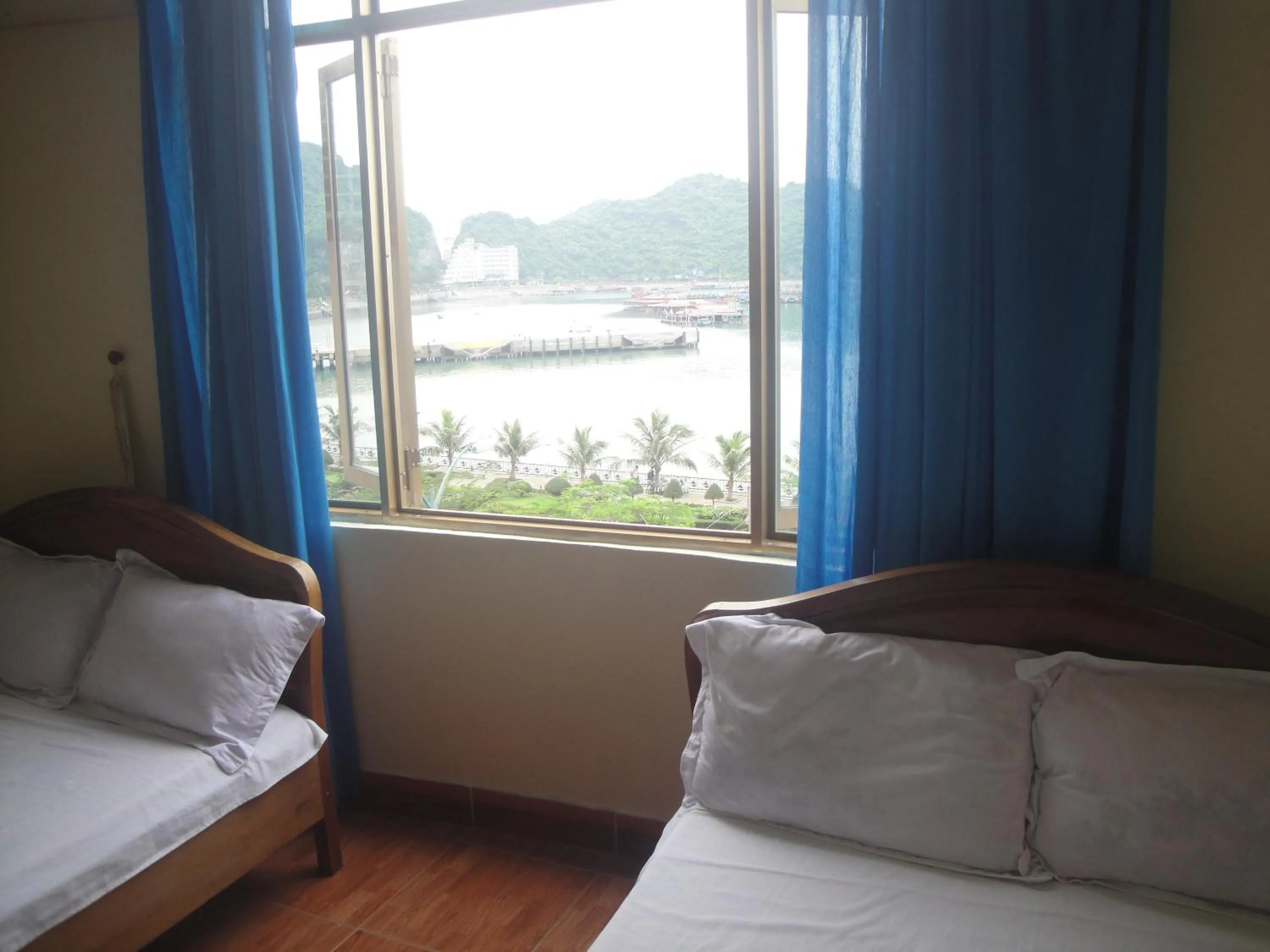 View (from property/room), Bed in Phuong Mai Family Hotel