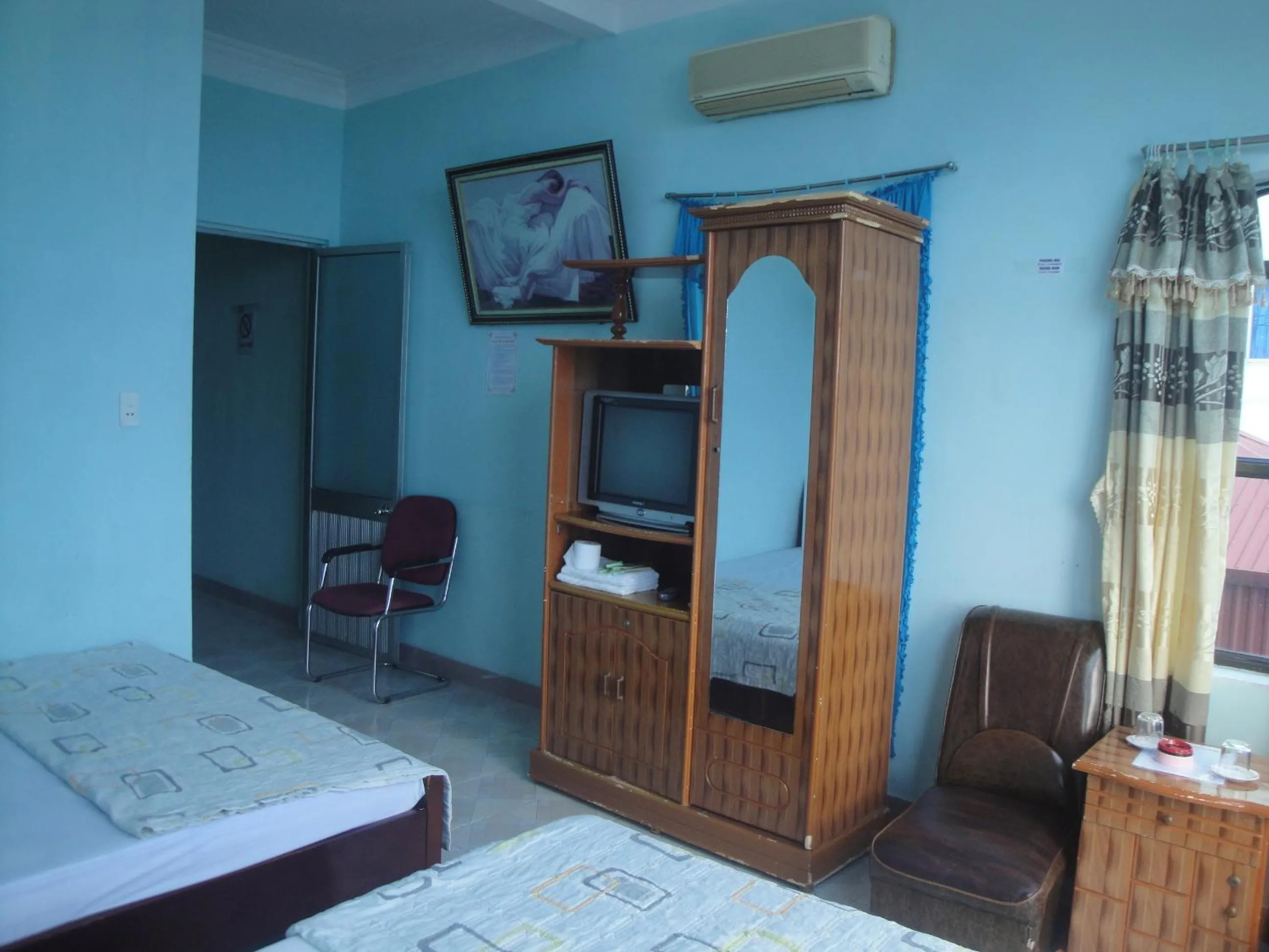 Photo of the whole room, Bed in Phuong Mai Family Hotel