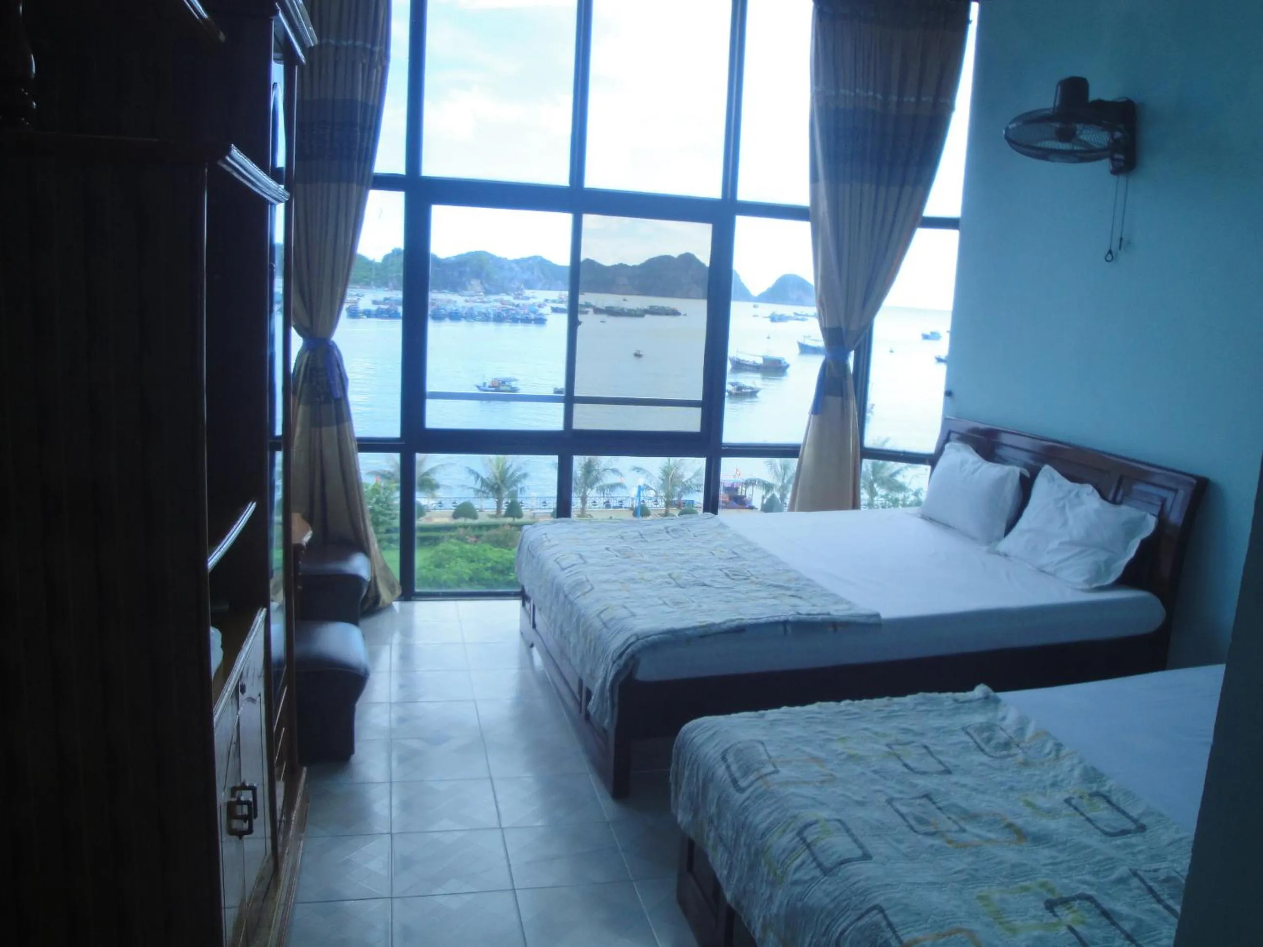 View (from property/room), Bed in Phuong Mai Family Hotel