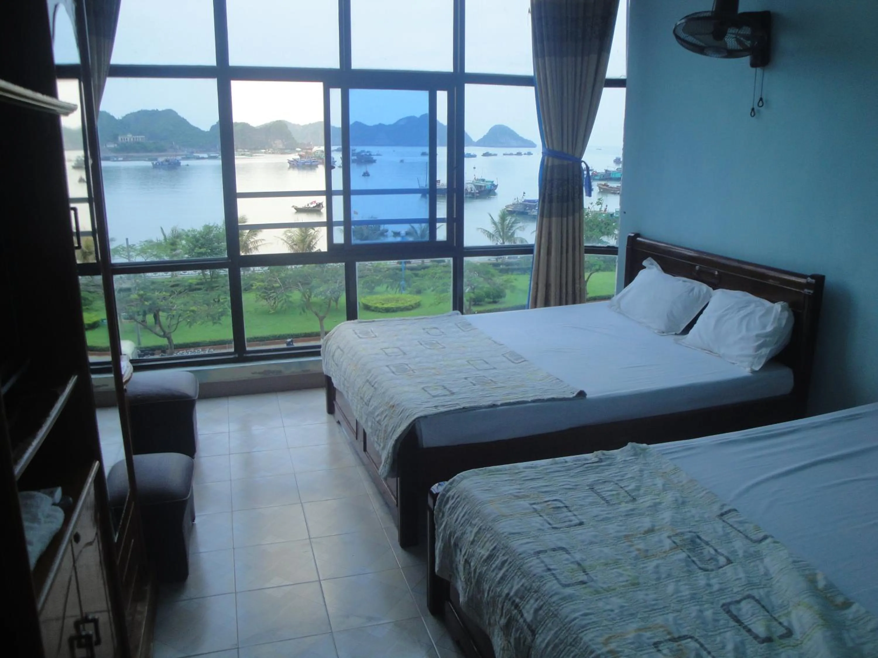 View (from property/room), Bed in Phuong Mai Family Hotel