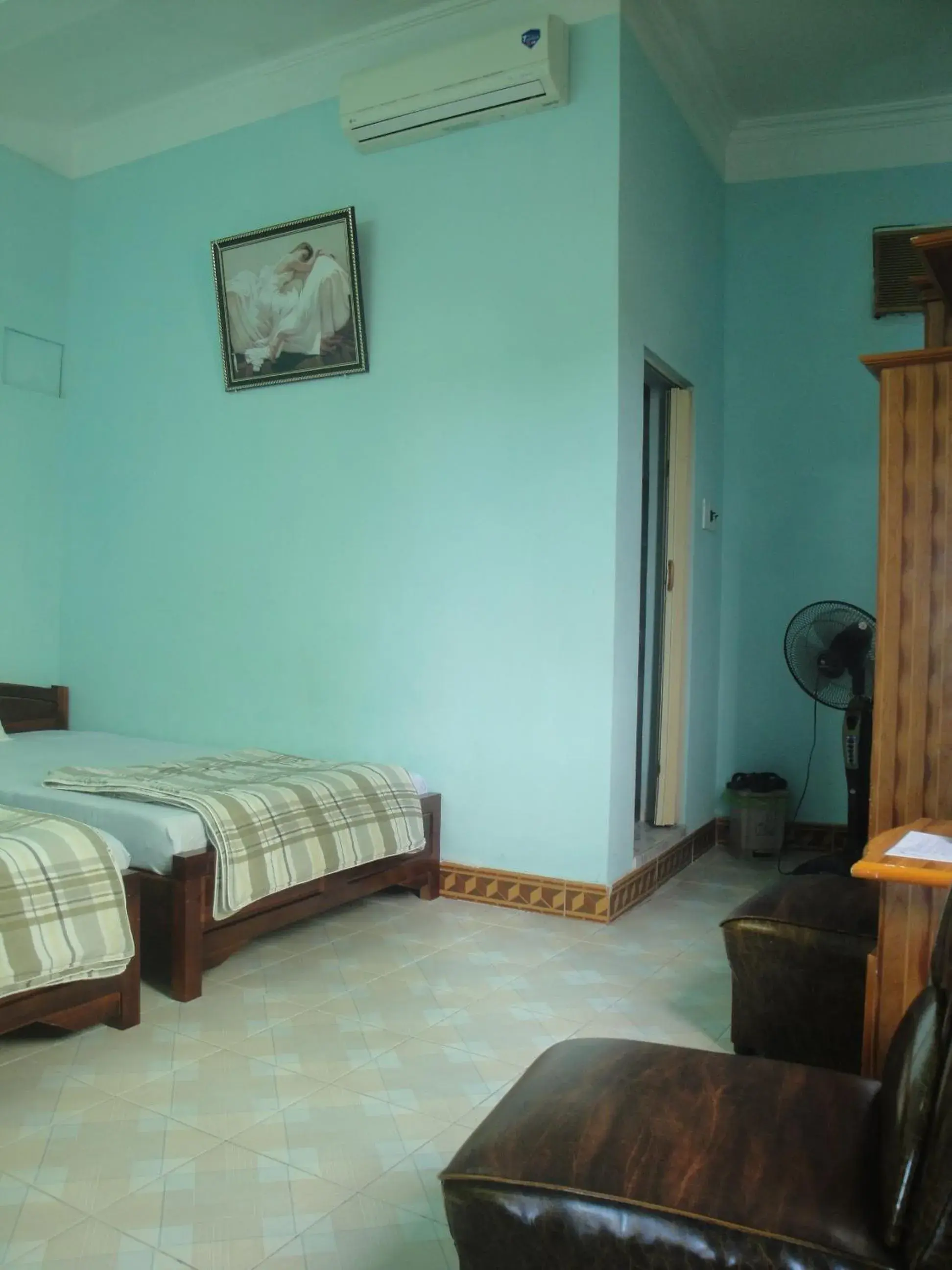Standard Twin Room with Mountain View in Phuong Mai Family Hotel Standard Twin Room with Mountain View in Phuong Mai Family Hotel