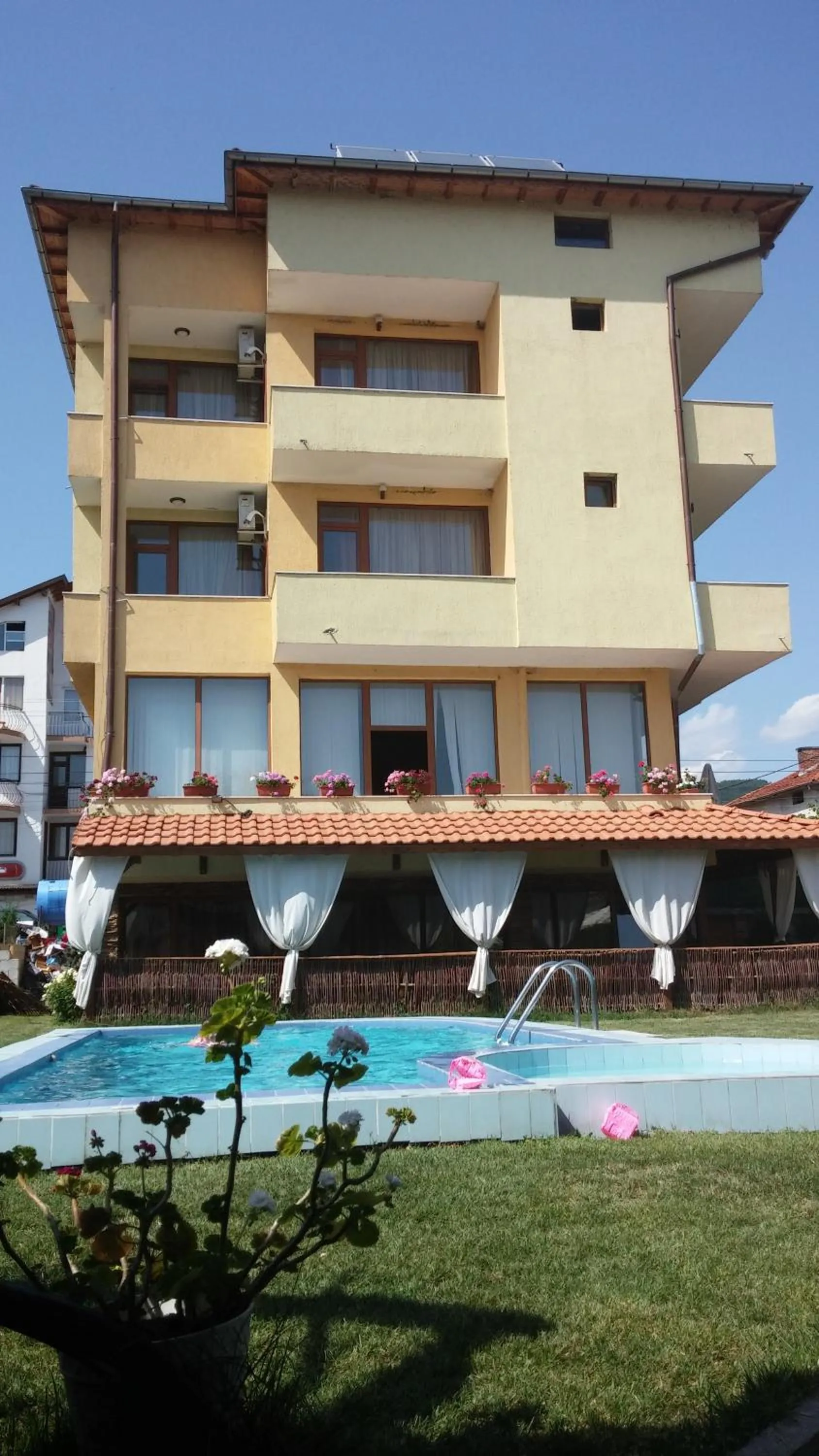 Sharkov Family Hotel