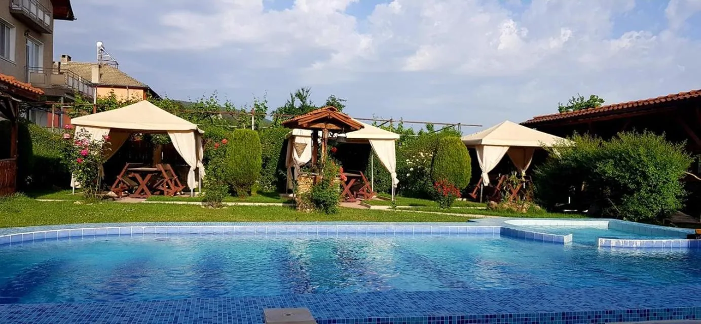 Sharkov Family Hotel
