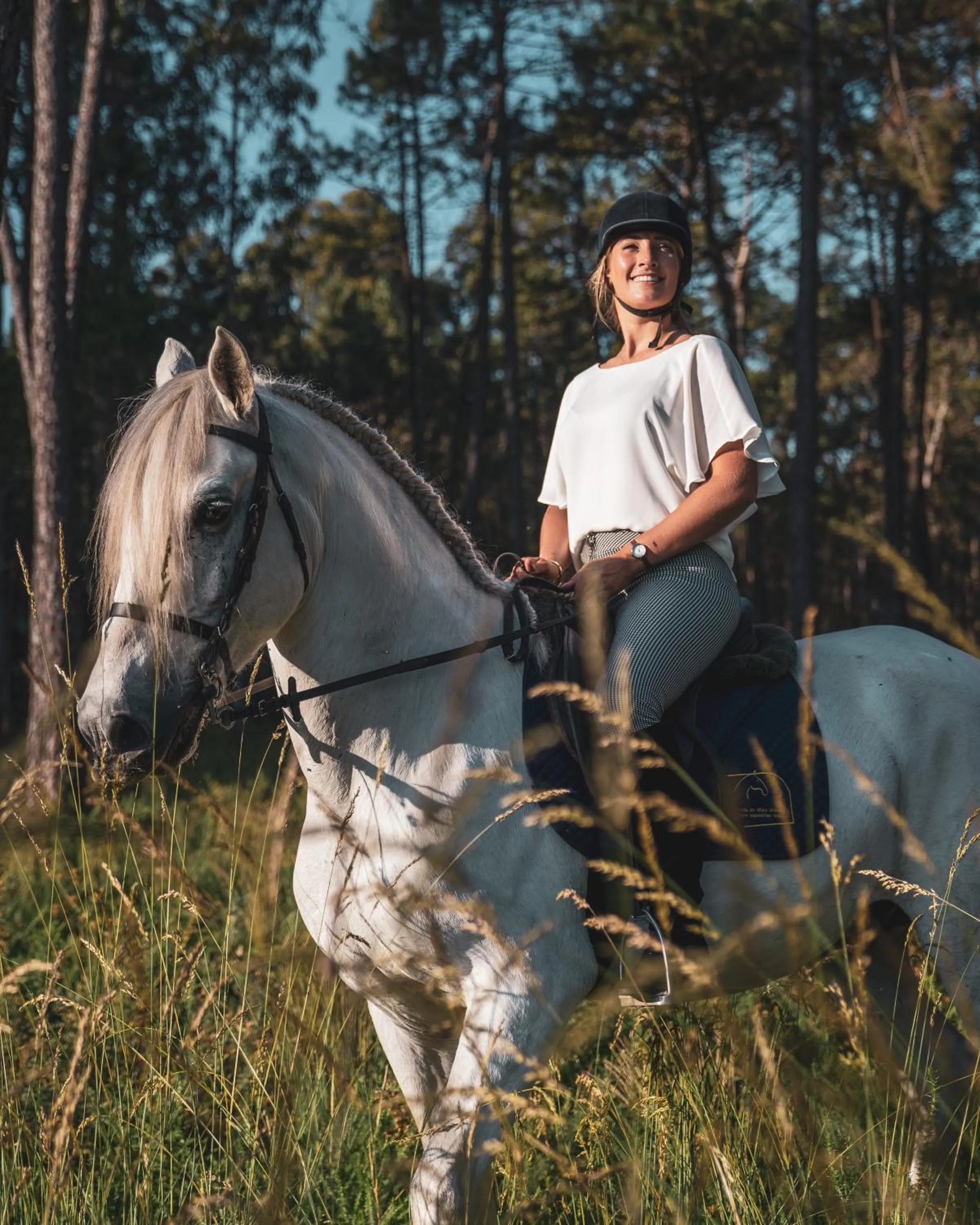 Horse-riding in Sense of Ofir