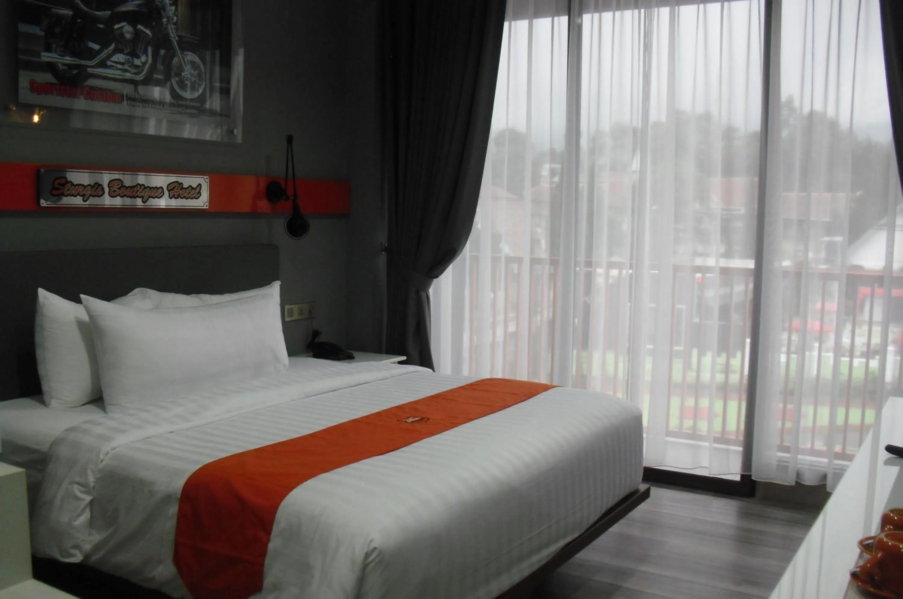 Sturgis Boutique Hotel Cipanas