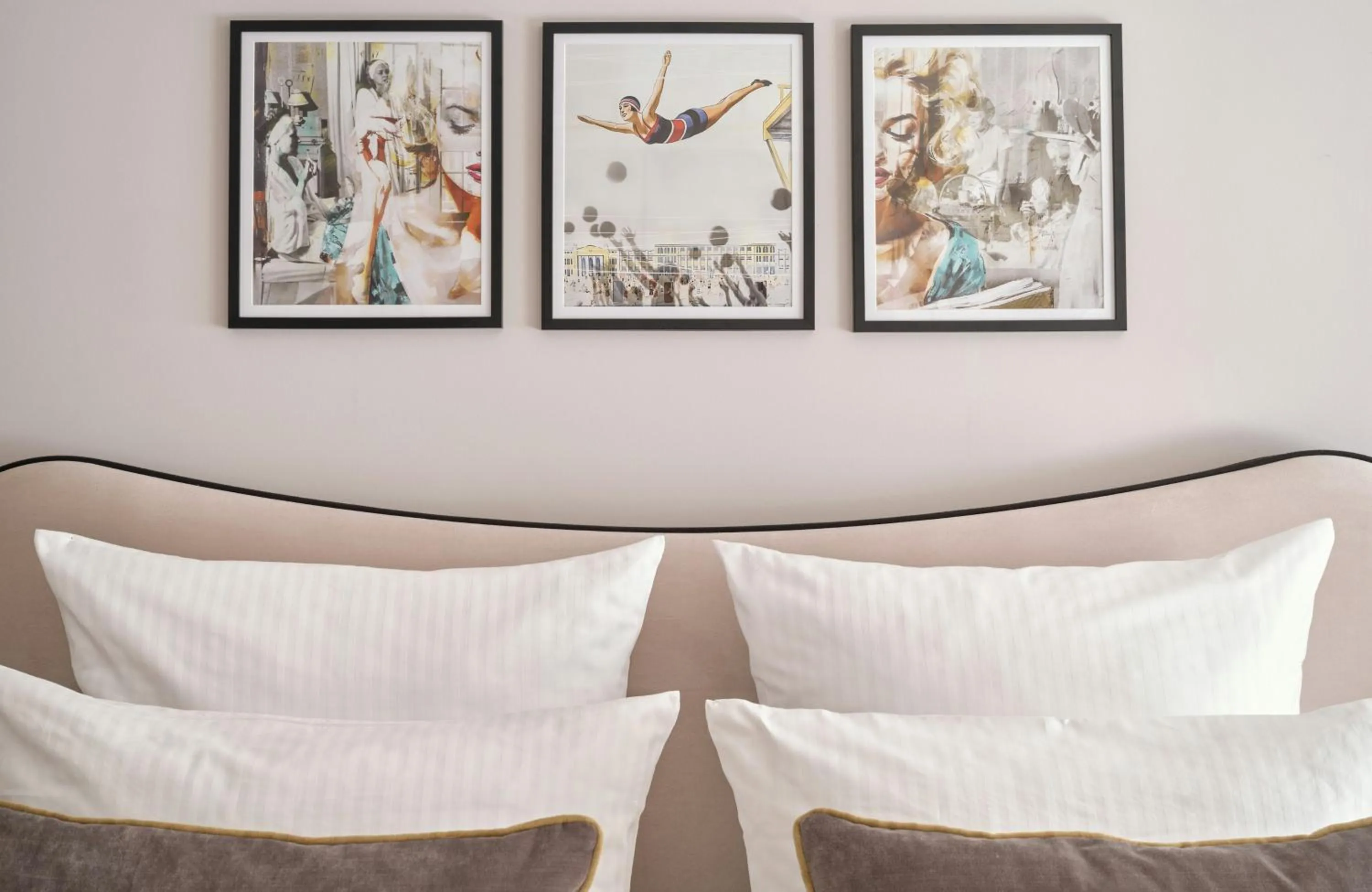 Photo of the whole room in Badischer Hof Baden-Baden - Leonardo Limited Edition