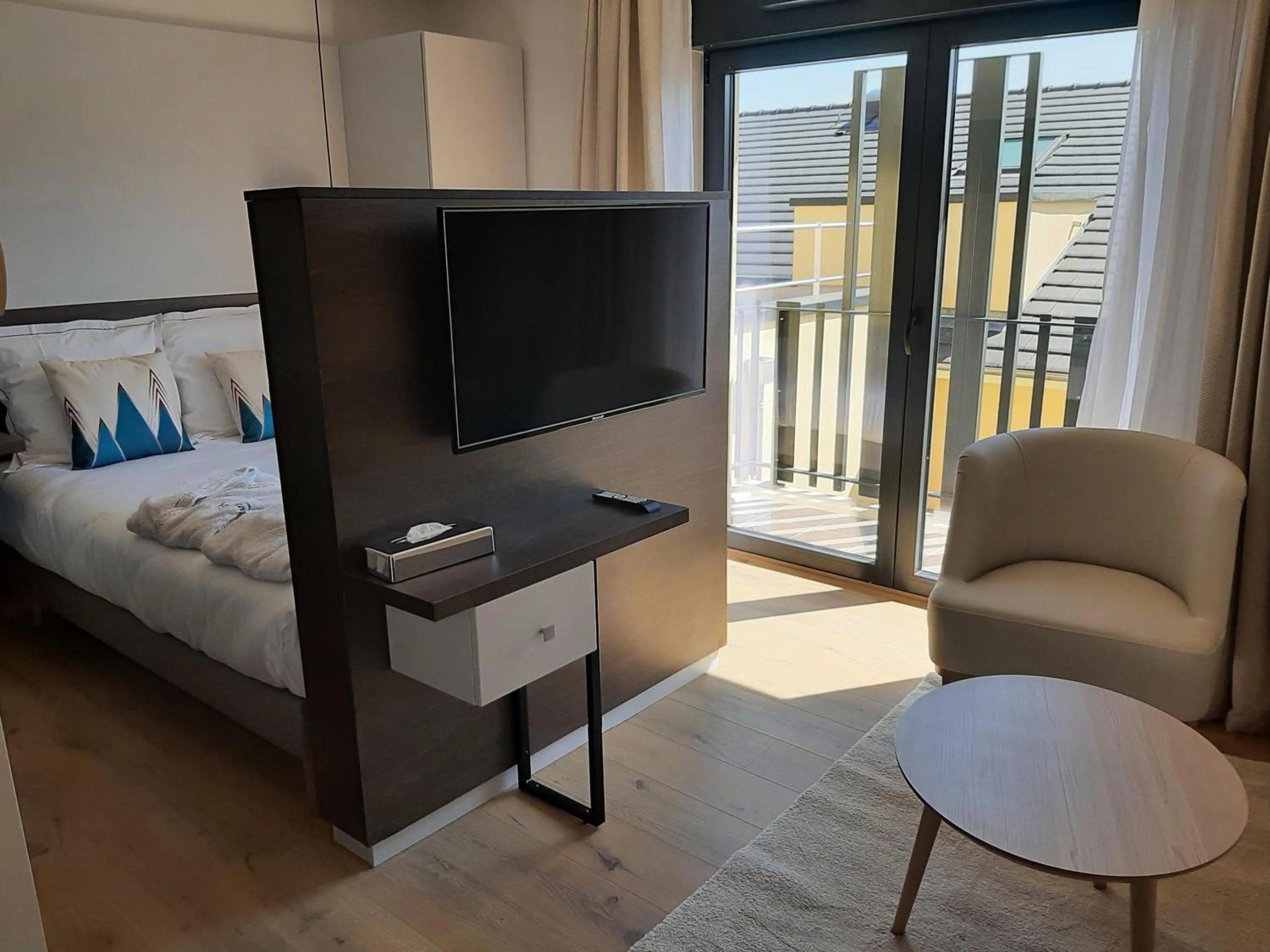 TV and multimedia, Bed in Villa Thermae Santenay