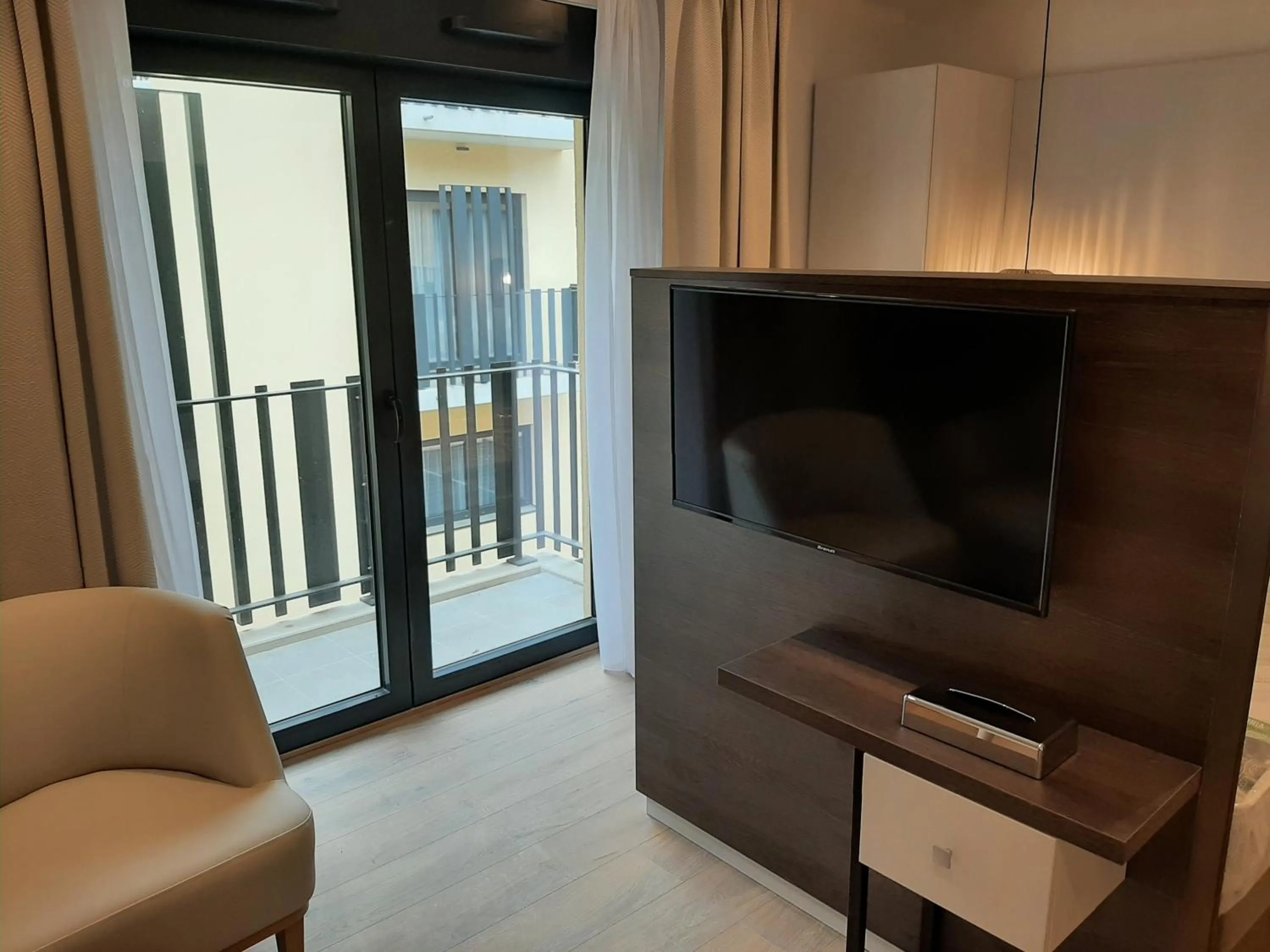 TV and multimedia in Villa Thermae Santenay