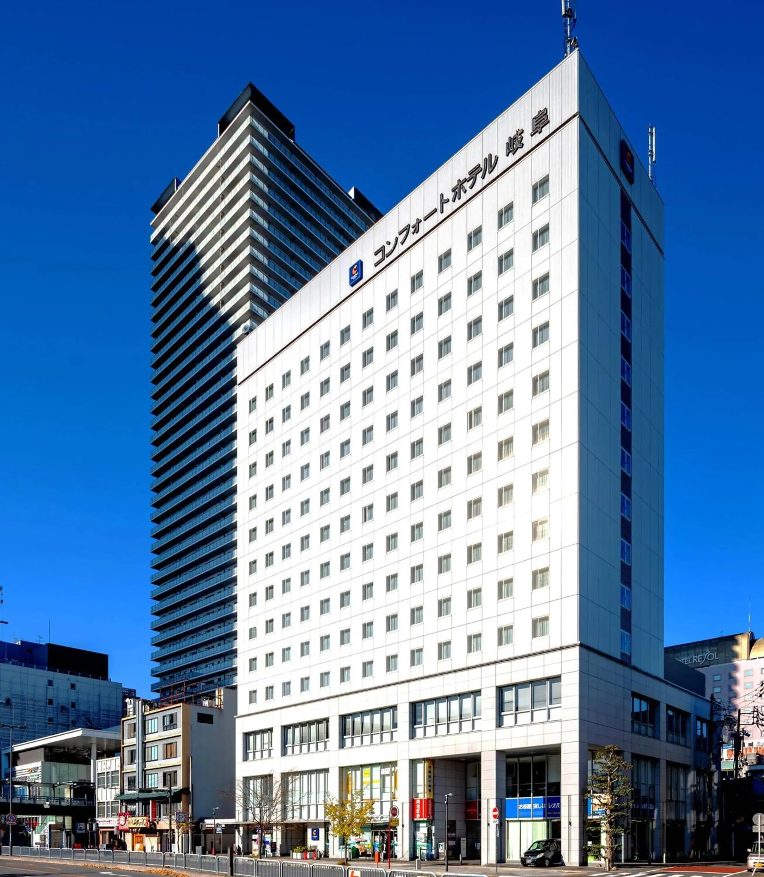 Property building in Comfort Hotel Gifu Property building in Comfort Hotel Gifu