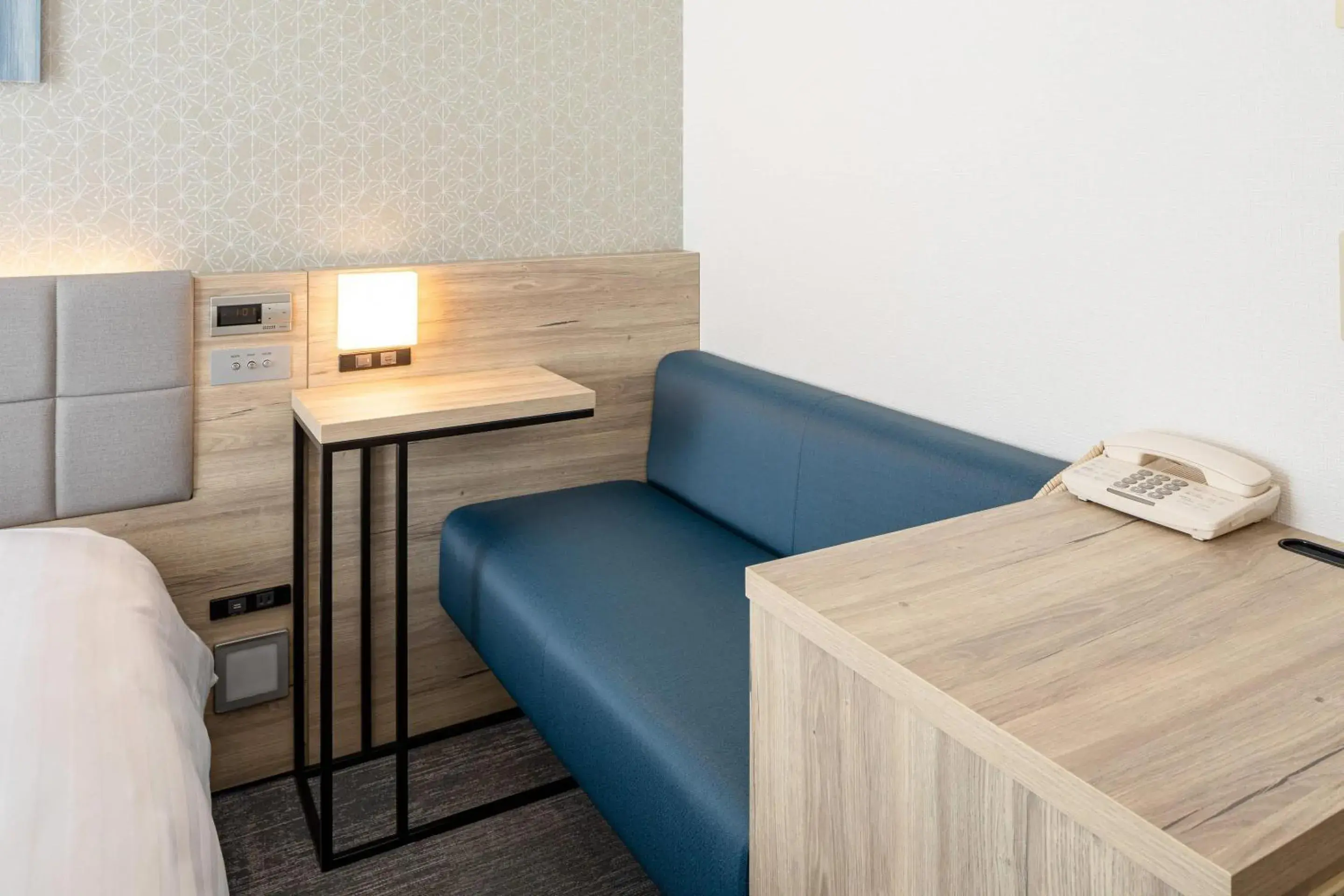 Bedroom, Bed in Comfort Hotel Hiroshima Otemachi Bedroom, Bed in Comfort Hotel Hiroshima Otemachi