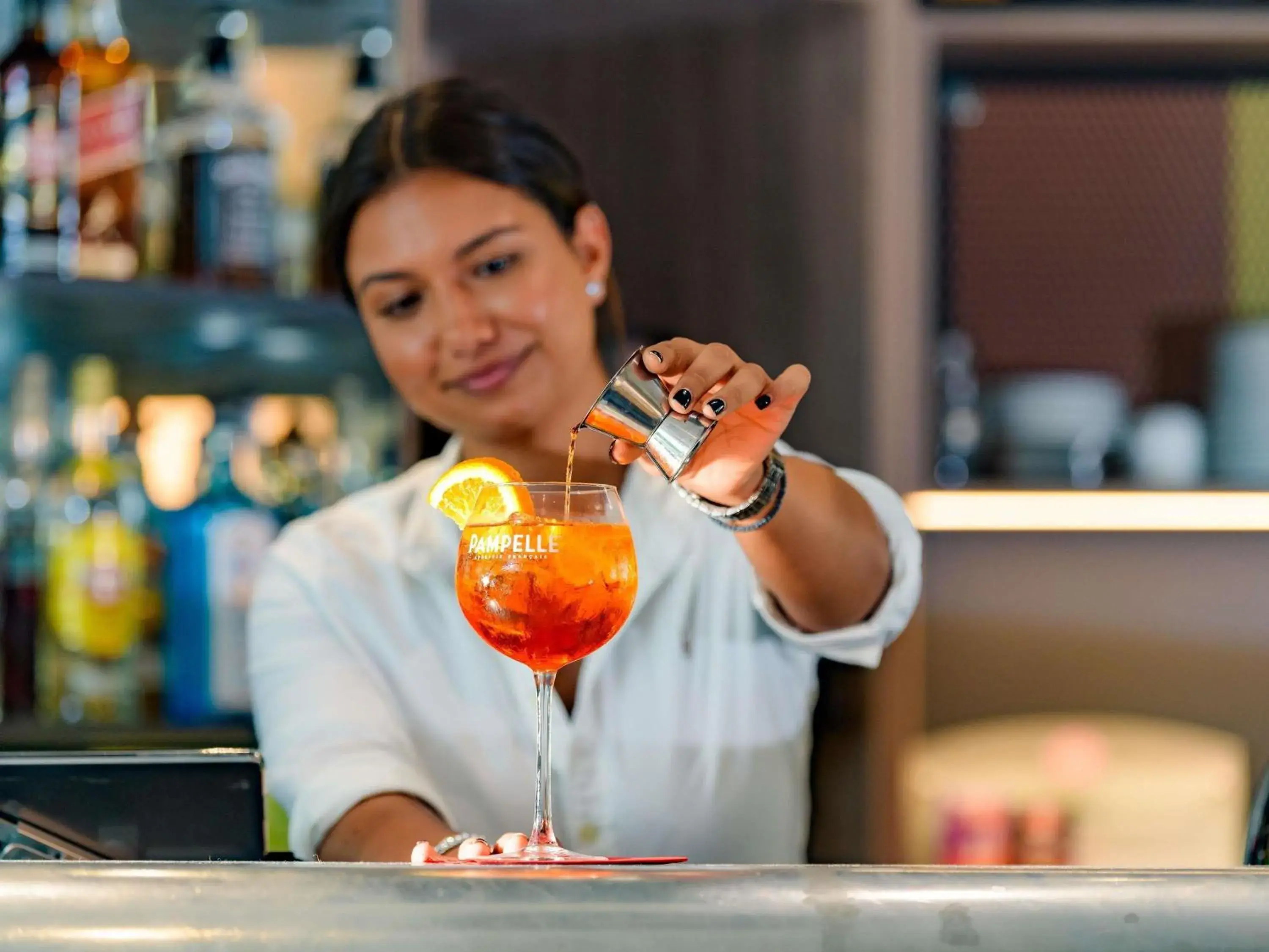 Lounge or bar in Novotel Suites München Parkstadt Schwabing Lounge or bar in Novotel Suites München Parkstadt Schwabing