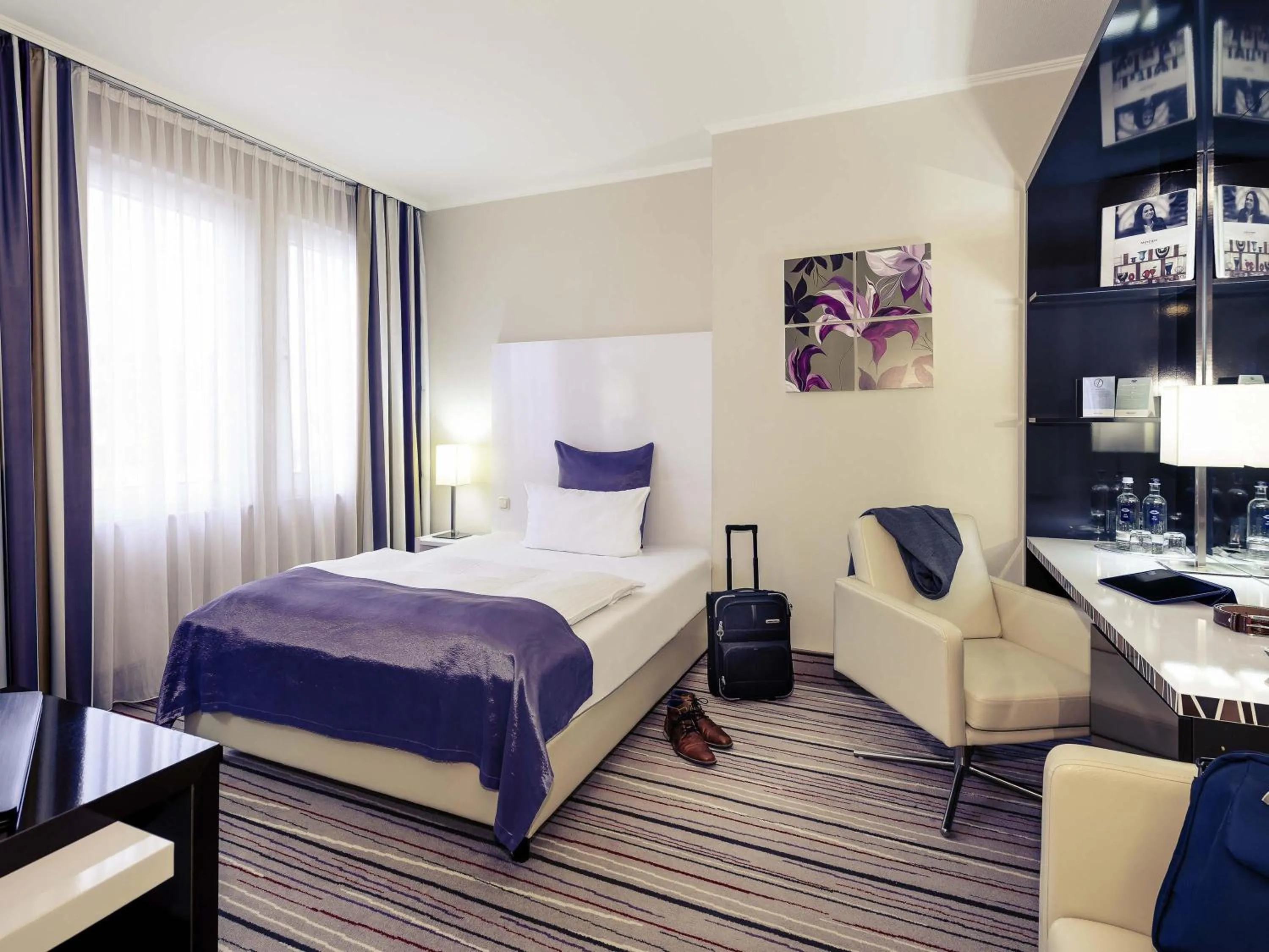 Bedroom, Bed in Mercure Hotel Wiesbaden City