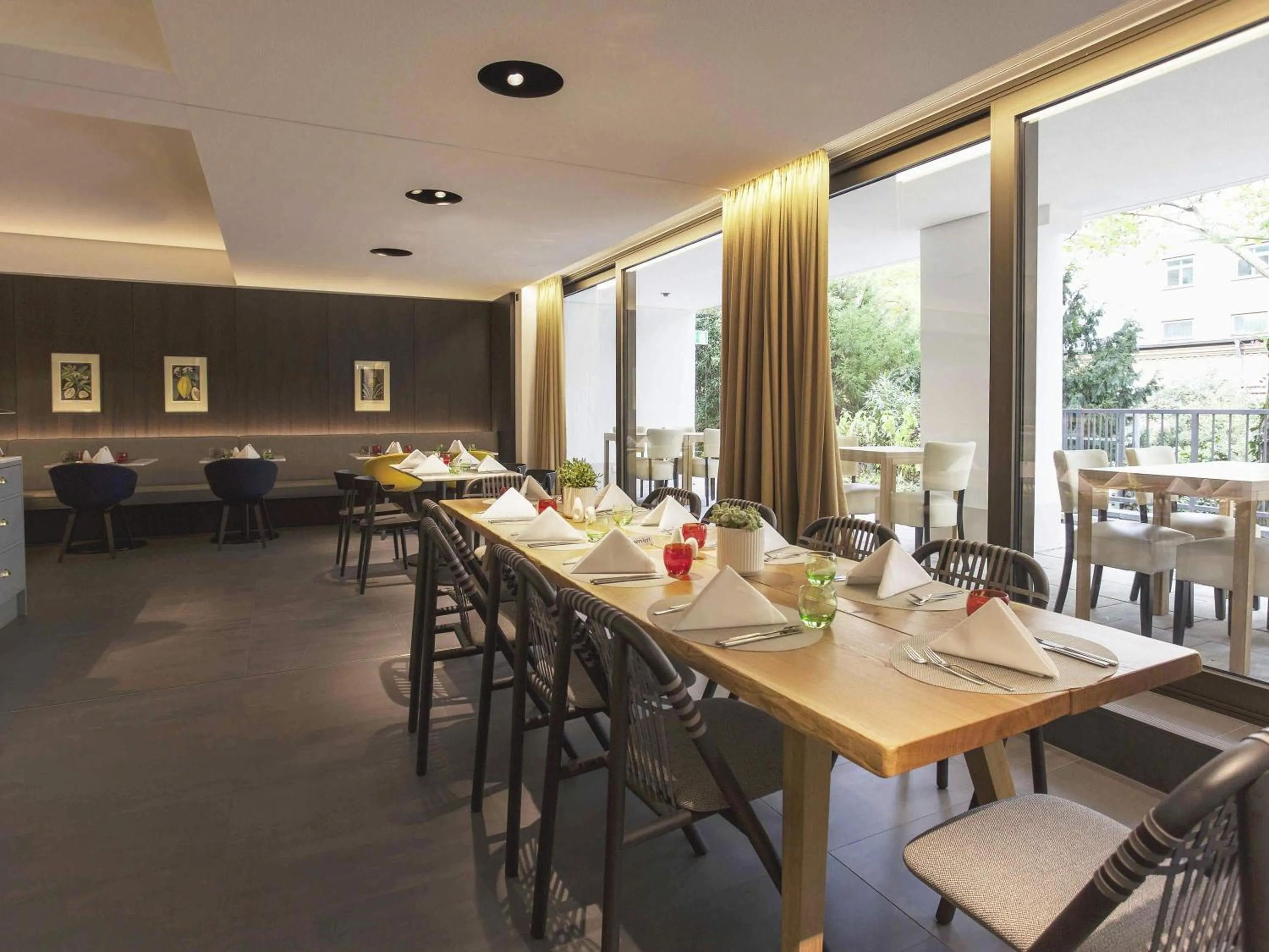 Restaurant/places to eat in Mercure Hotel Wiesbaden City