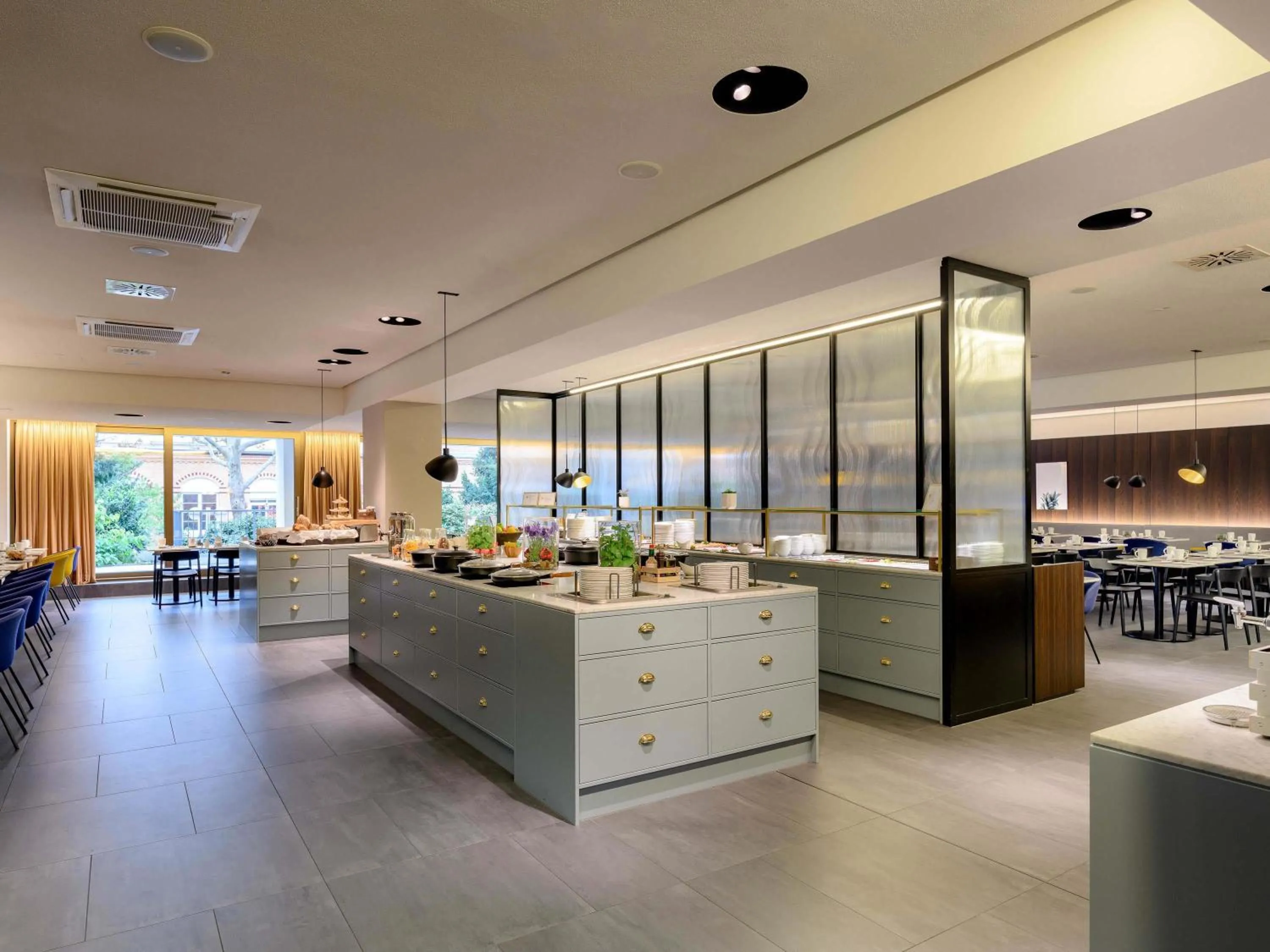 Breakfast in Mercure Hotel Wiesbaden City