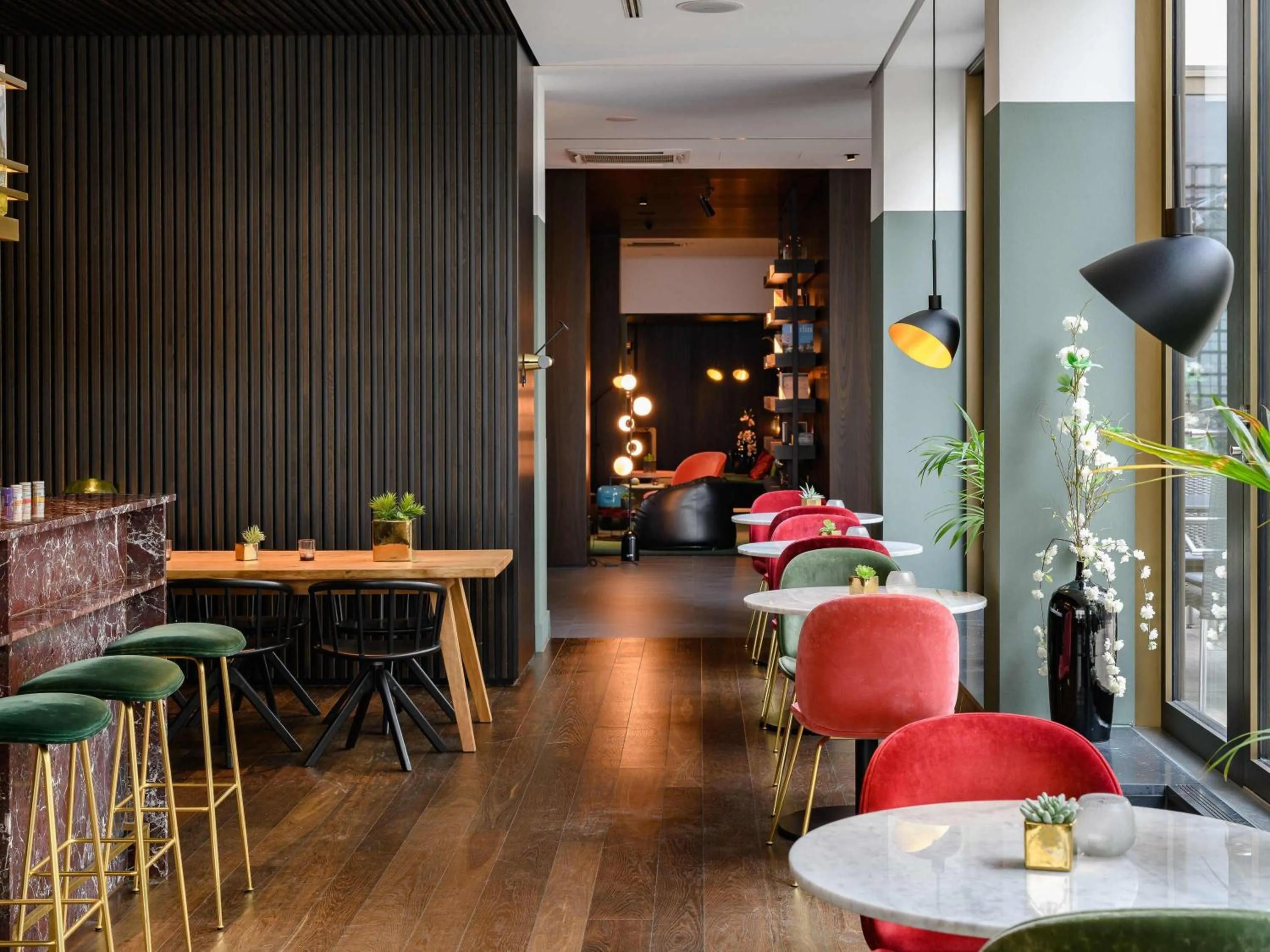 Lounge or bar in Mercure Hotel Wiesbaden City