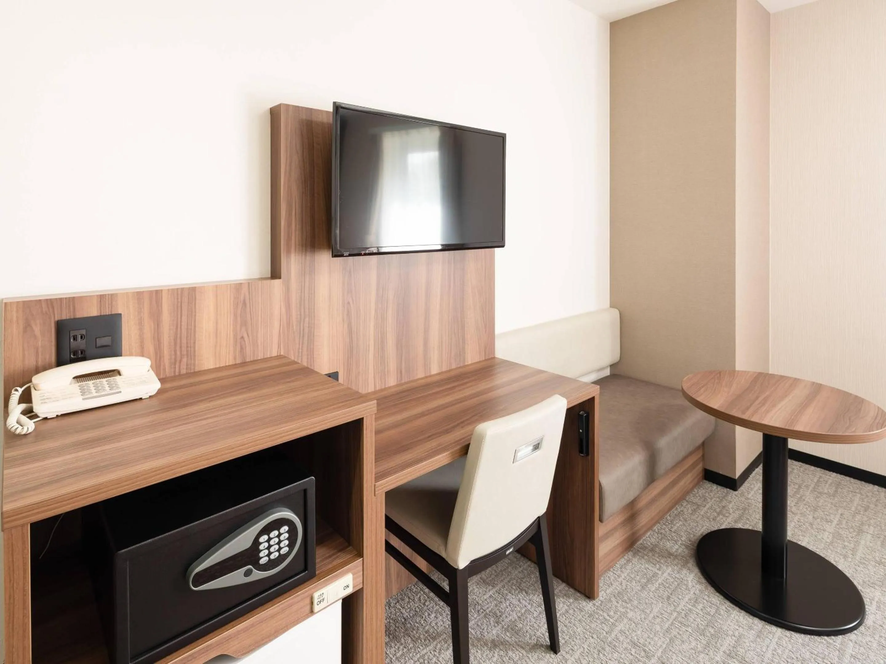 Bedroom in Comfort Hotel Narita