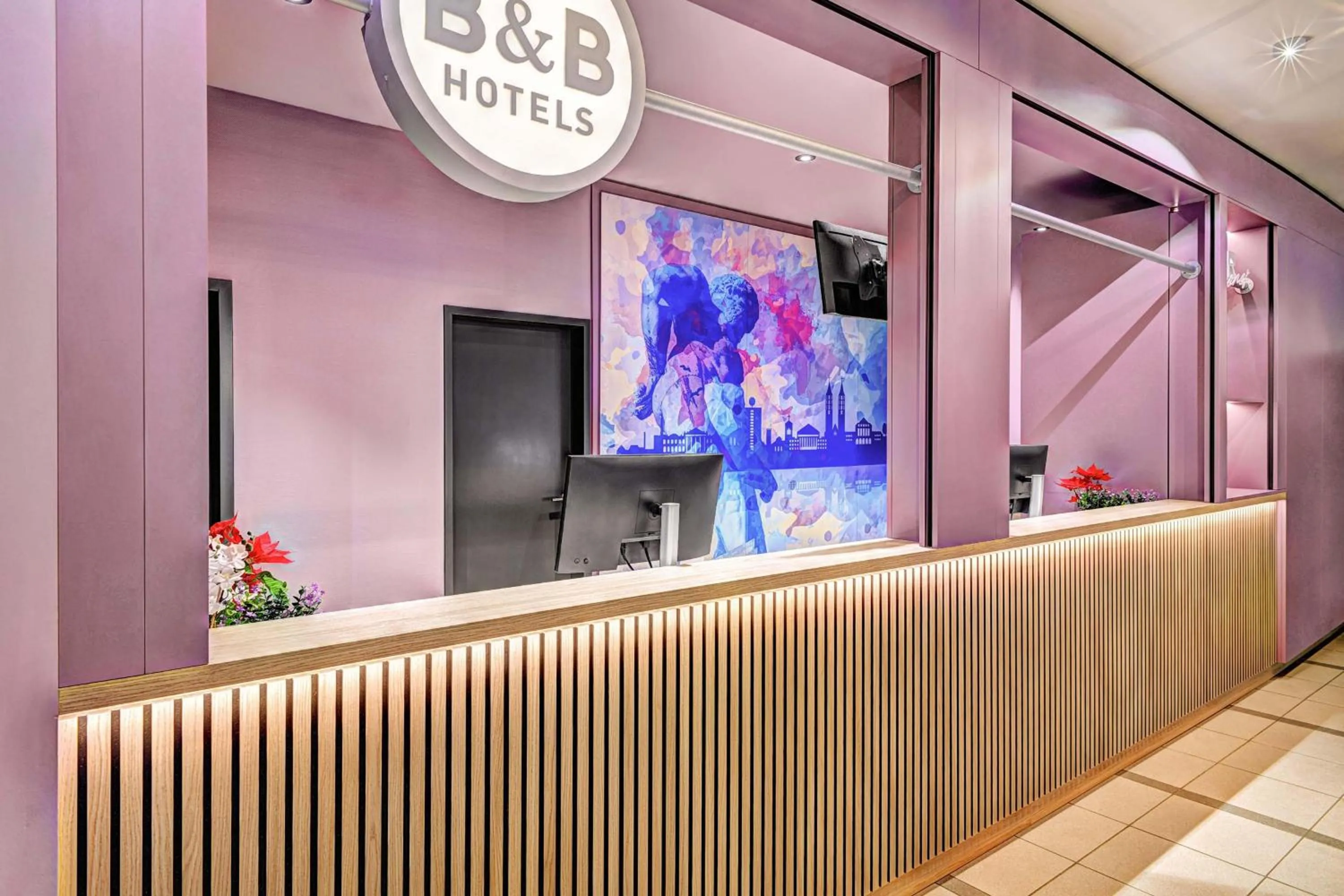 Lobby or reception in B&B HOTEL Kassel-Wilhelmshöhe