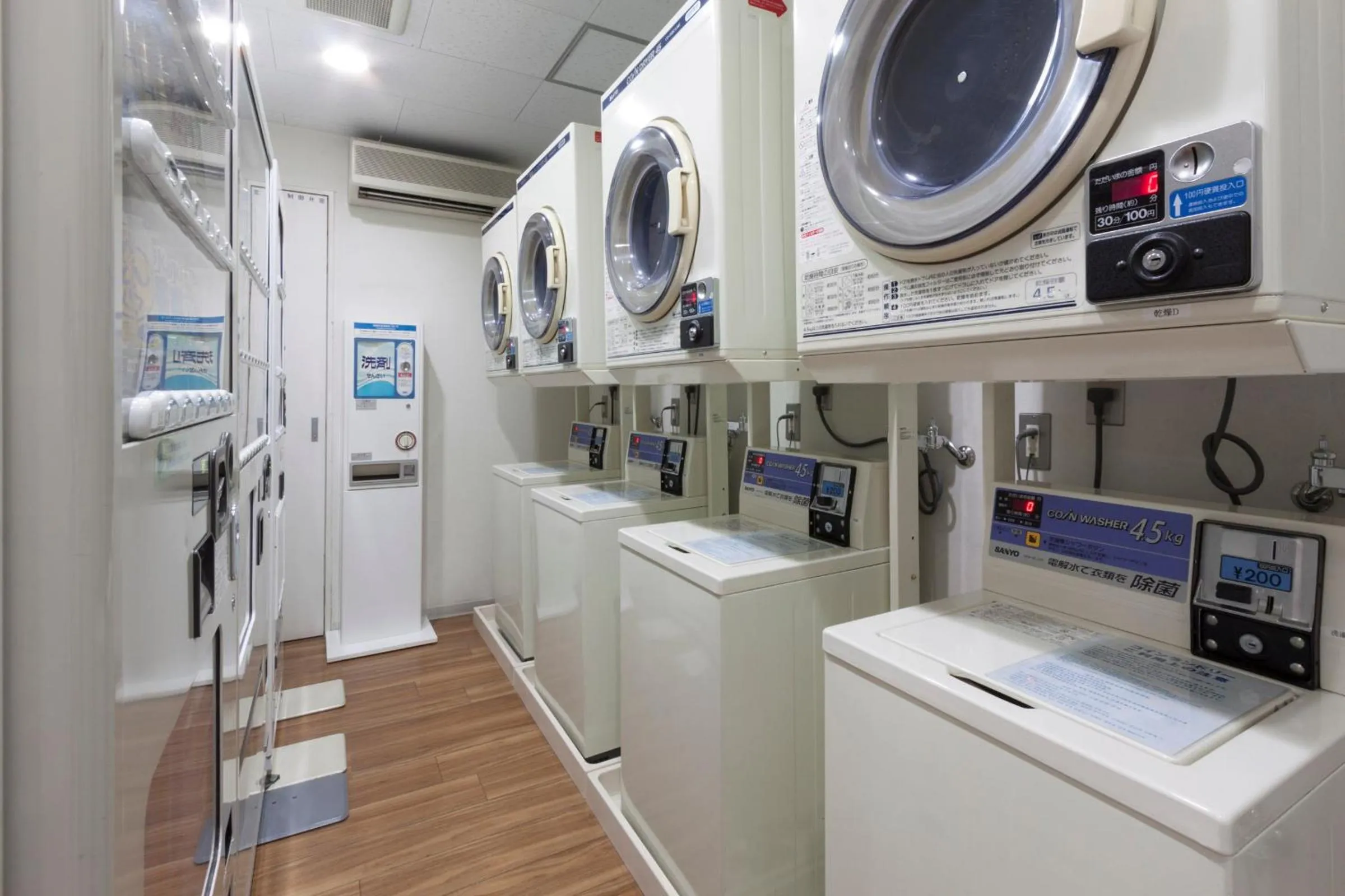 Area and facilities in Comfort Hotel Sendai West