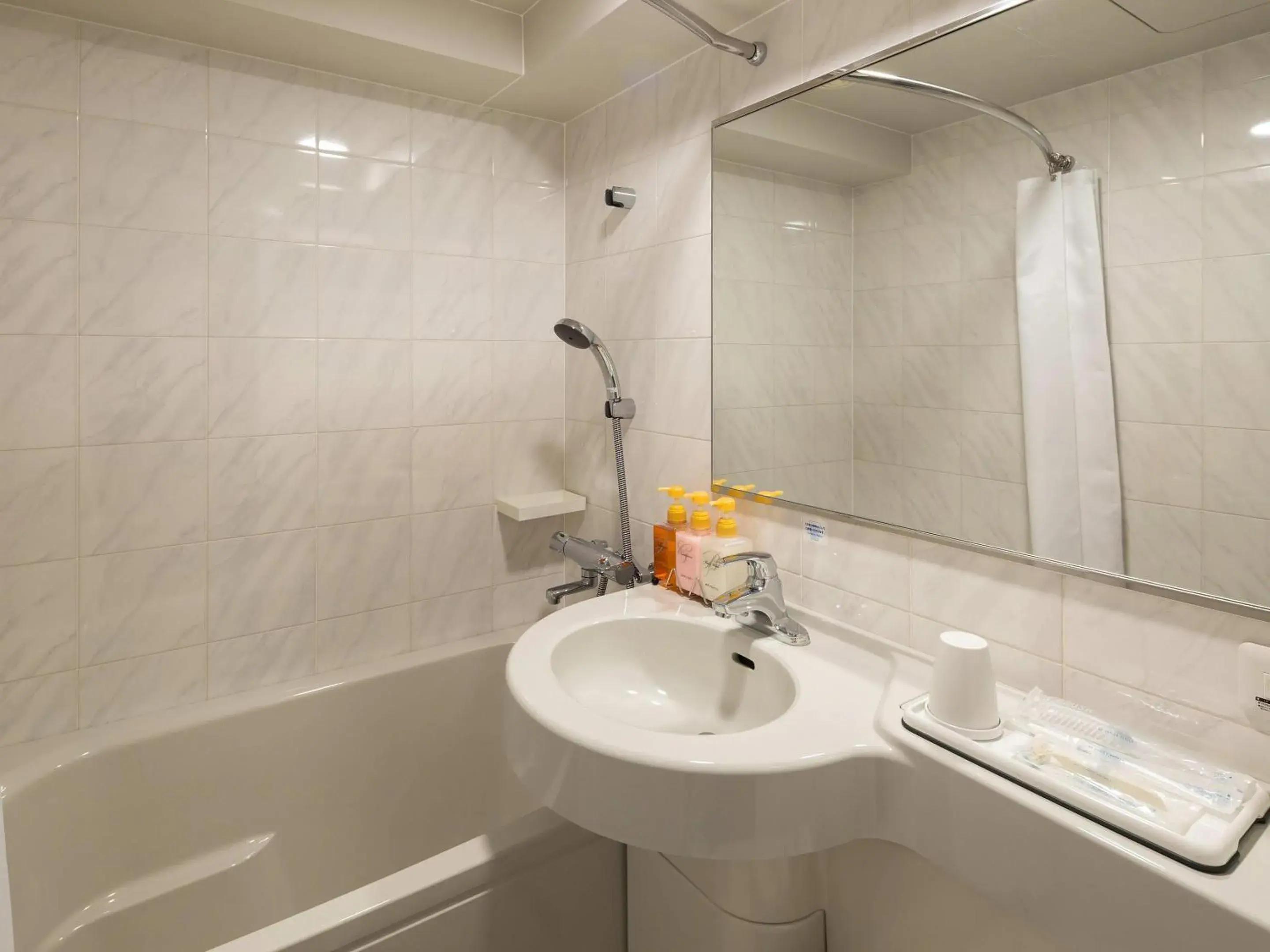 Double Room - single occupancy - Non-Smoking in Comfort Hotel Suzuka Double Room - single occupancy - Non-Smoking in Comfort Hotel Suzuka