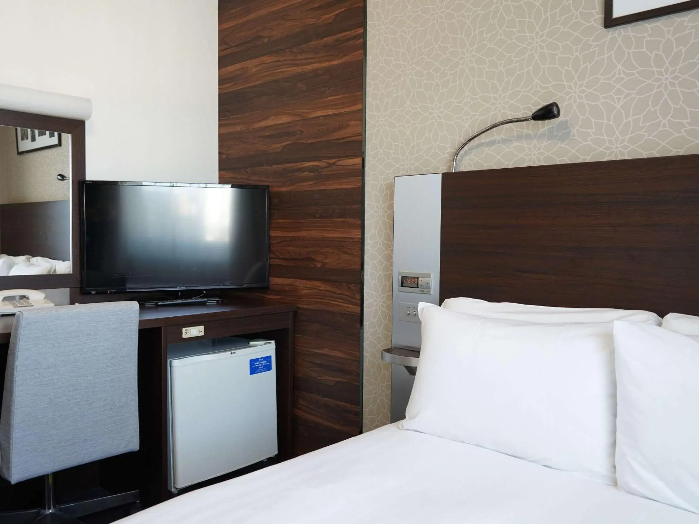 Bedroom, Bed in Comfort Hotel Tokyo Higashi Nihombashi Bedroom, Bed in Comfort Hotel Tokyo Higashi Nihombashi