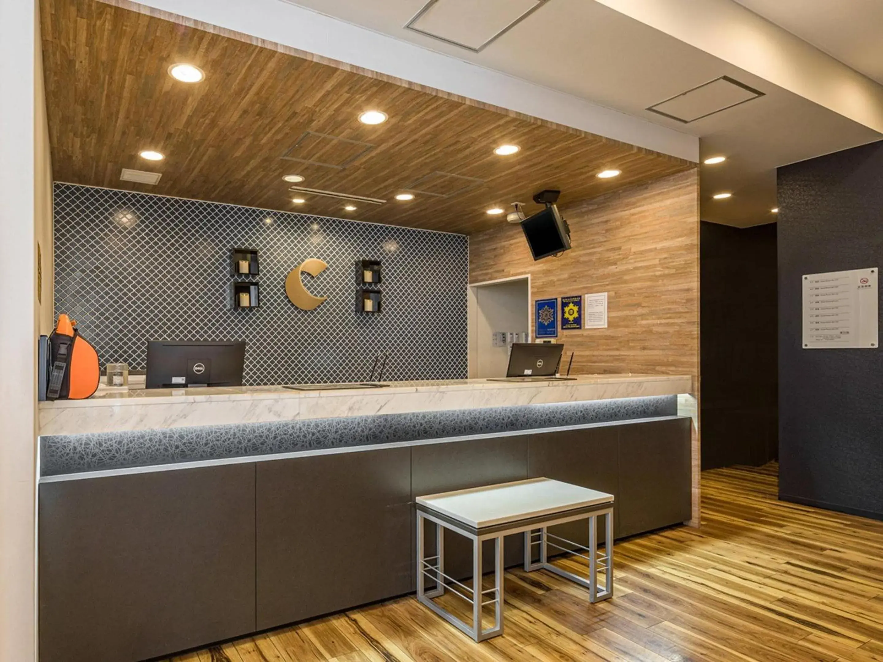 Lobby or reception in Comfort Hotel Tokyo Kanda Lobby or reception in Comfort Hotel Tokyo Kanda