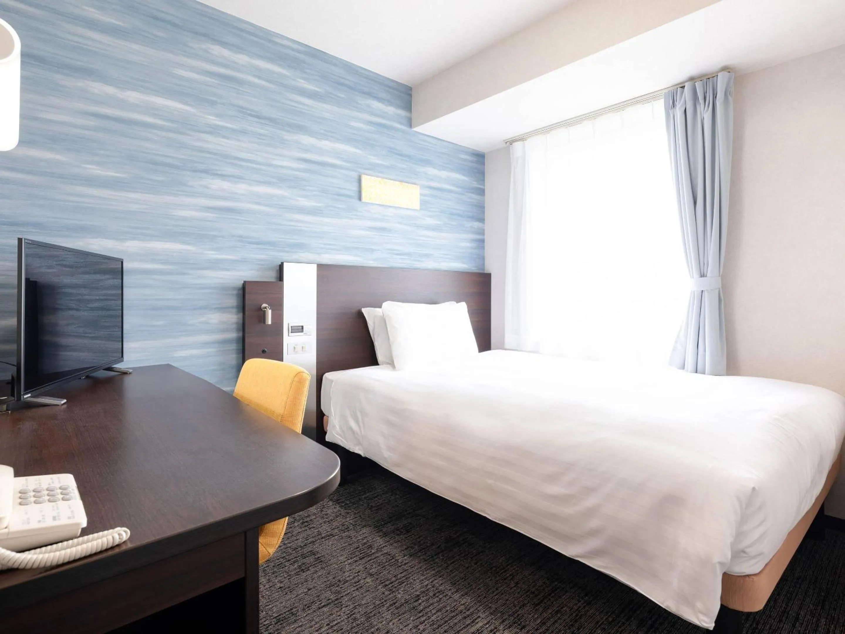 Bedroom, Bed in Comfort Hotel Tokyo Kiyosumi Shirakawa