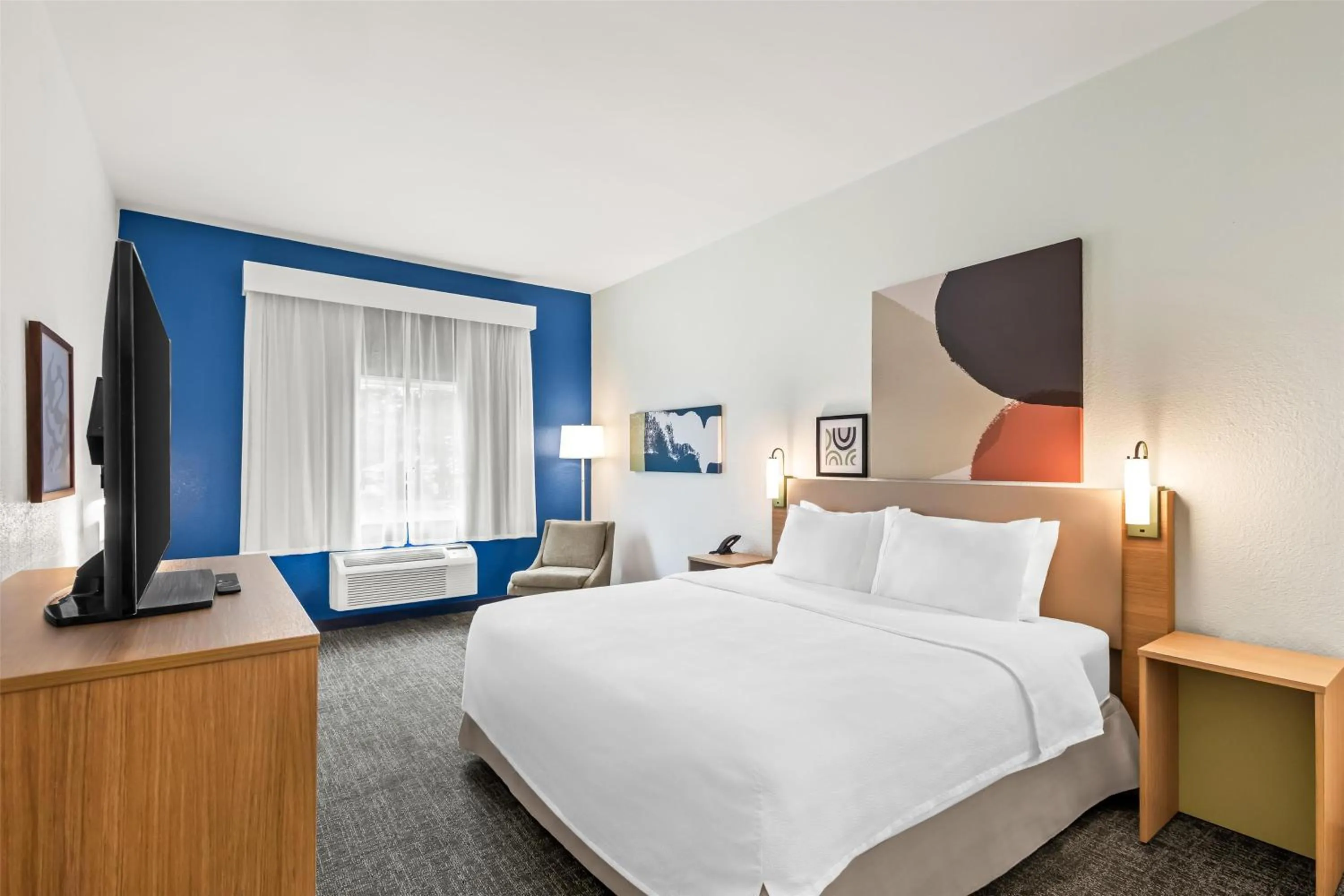 Bed in Spark by Hilton Duluth