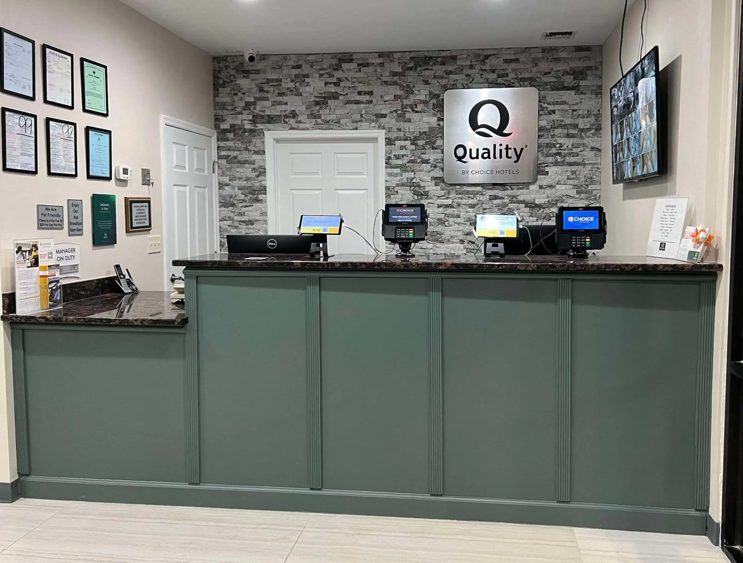 Lobby or reception in Quality Inn Lobby or reception in Quality Inn