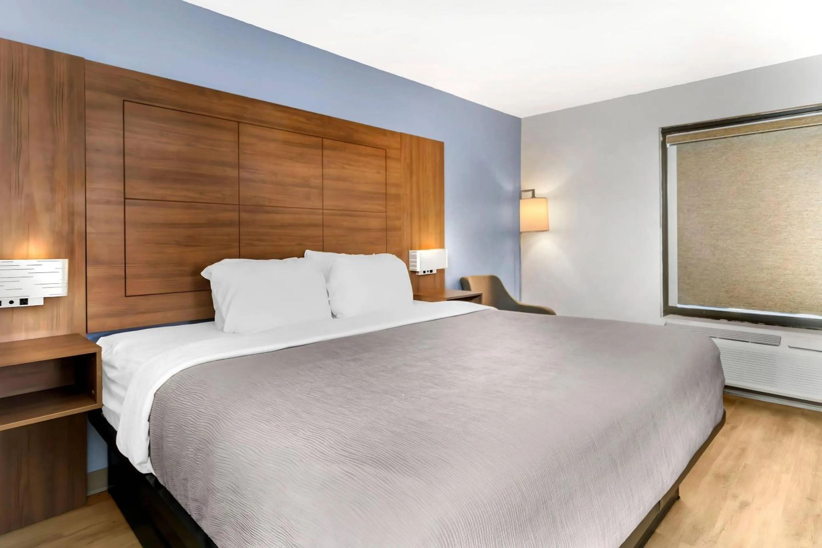 Bedroom, Bed in Quality Inn Madison - Huntsville