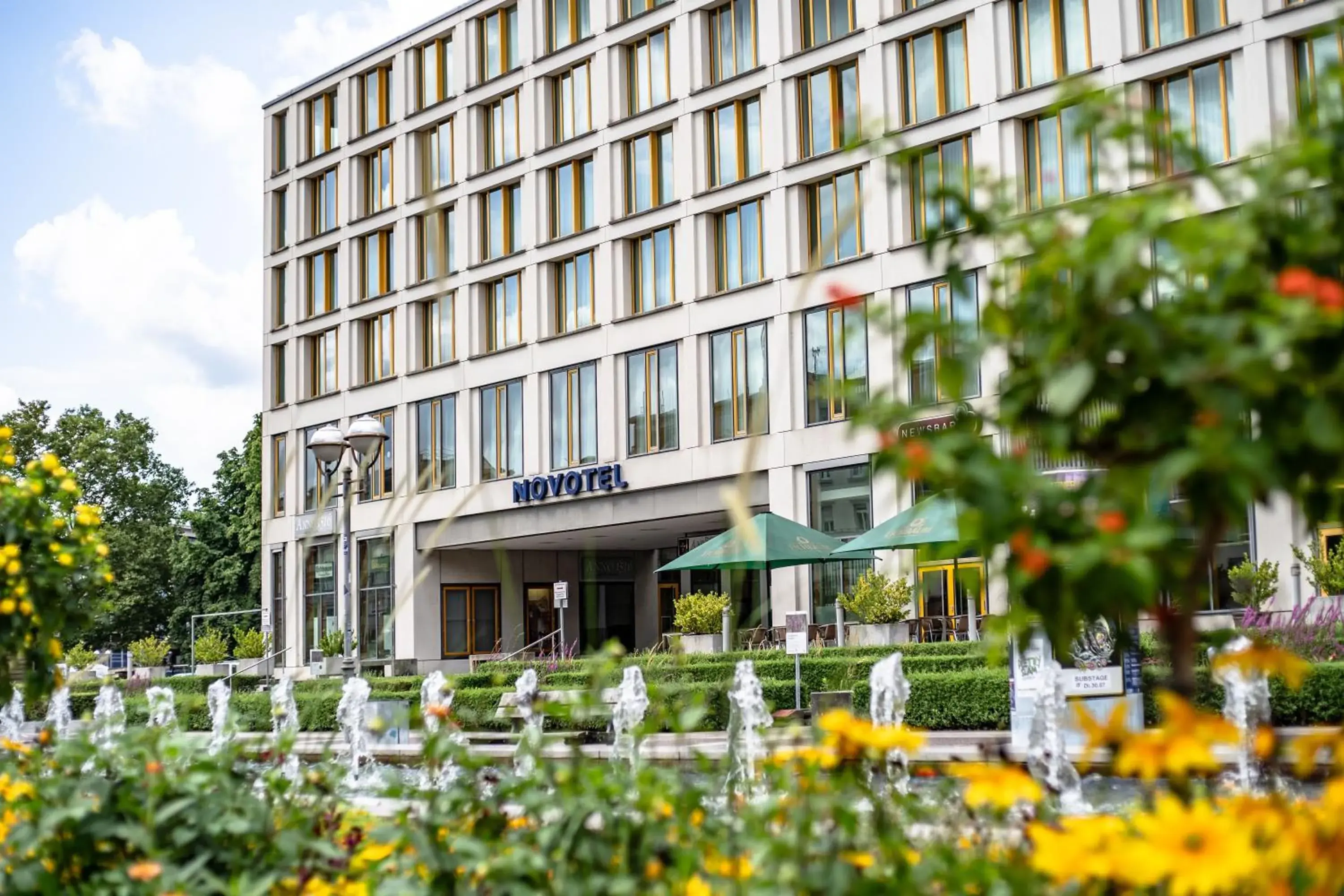 Property building in Novotel Karlsruhe City Property building in Novotel Karlsruhe City