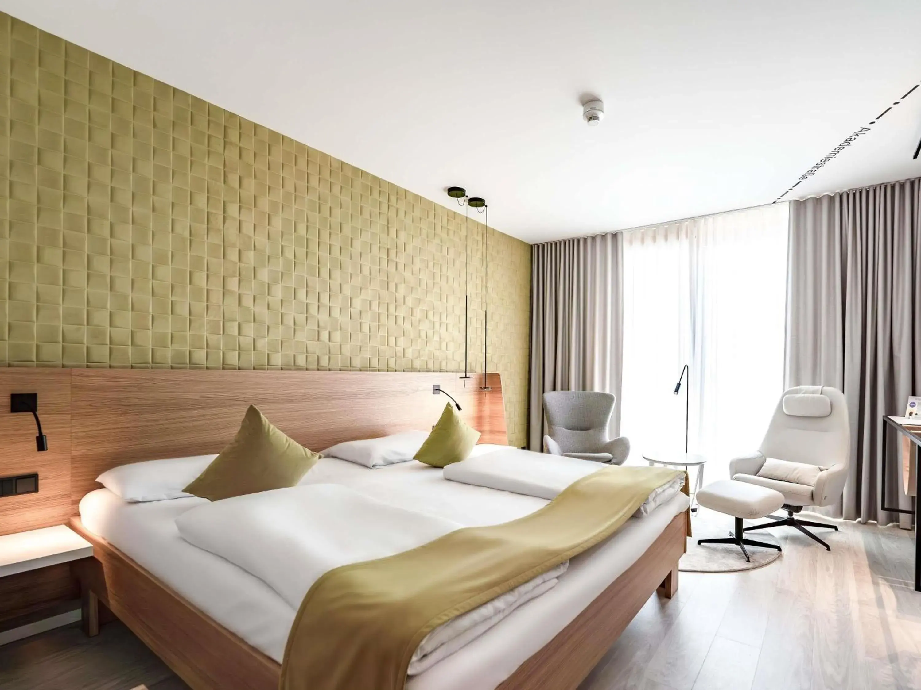 Executive Queen Room in Novotel Karlsruhe City Executive Queen Room in Novotel Karlsruhe City