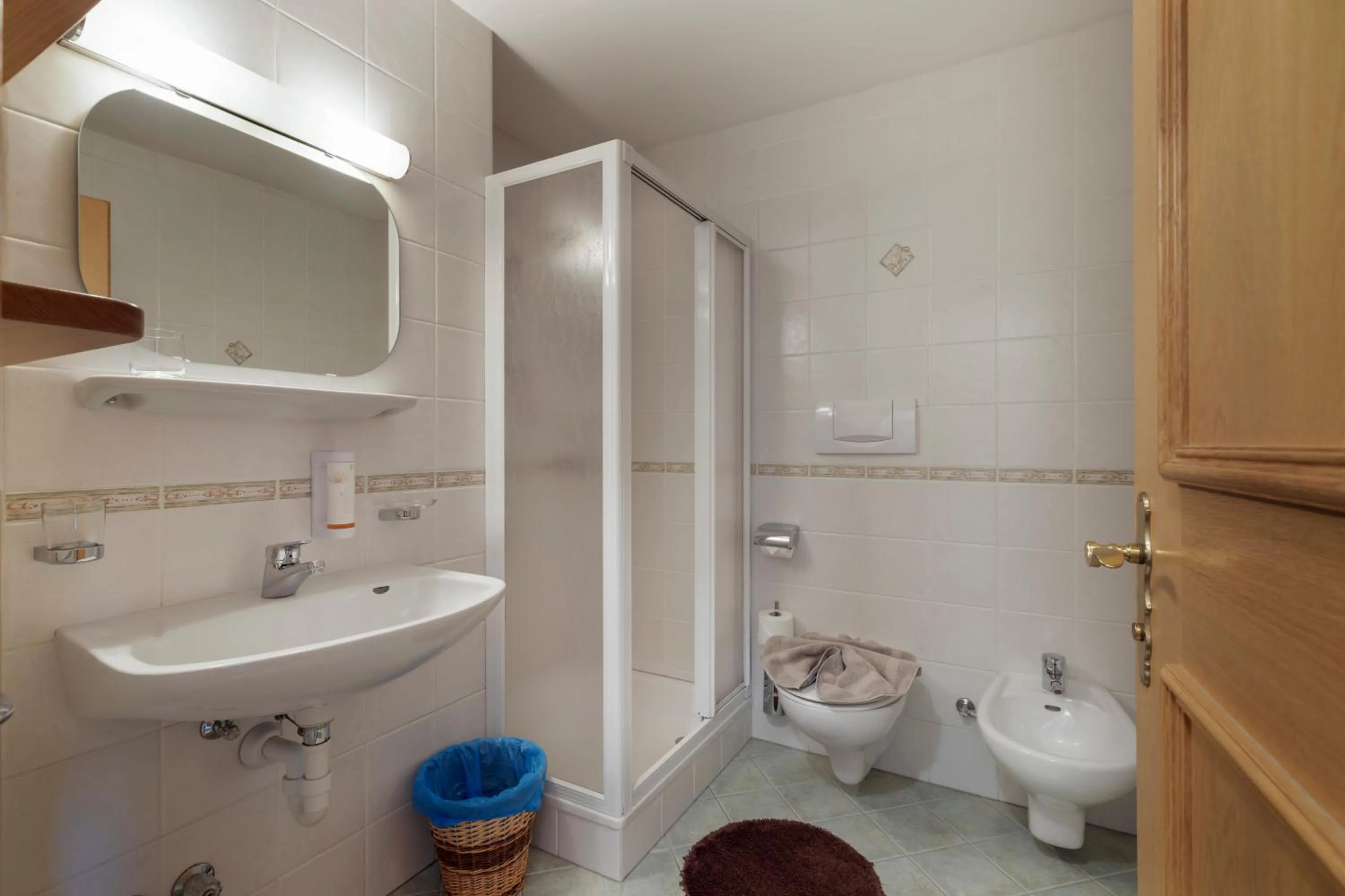 Toilet in Garni Ziernheld