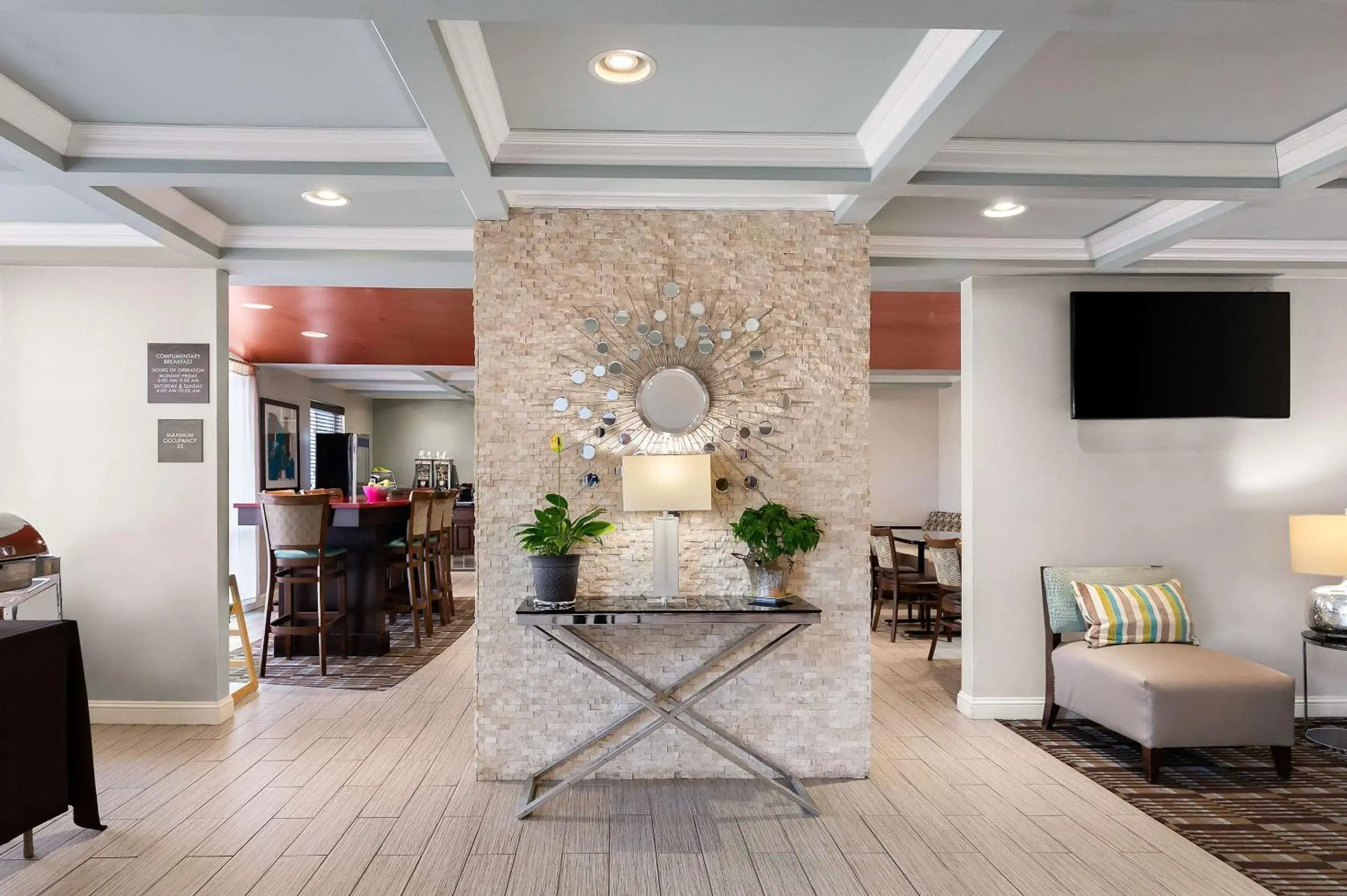 Lobby or reception in Comfort Inn & Suites Springfield I-55 Lobby or reception in Comfort Inn & Suites Springfield I-55