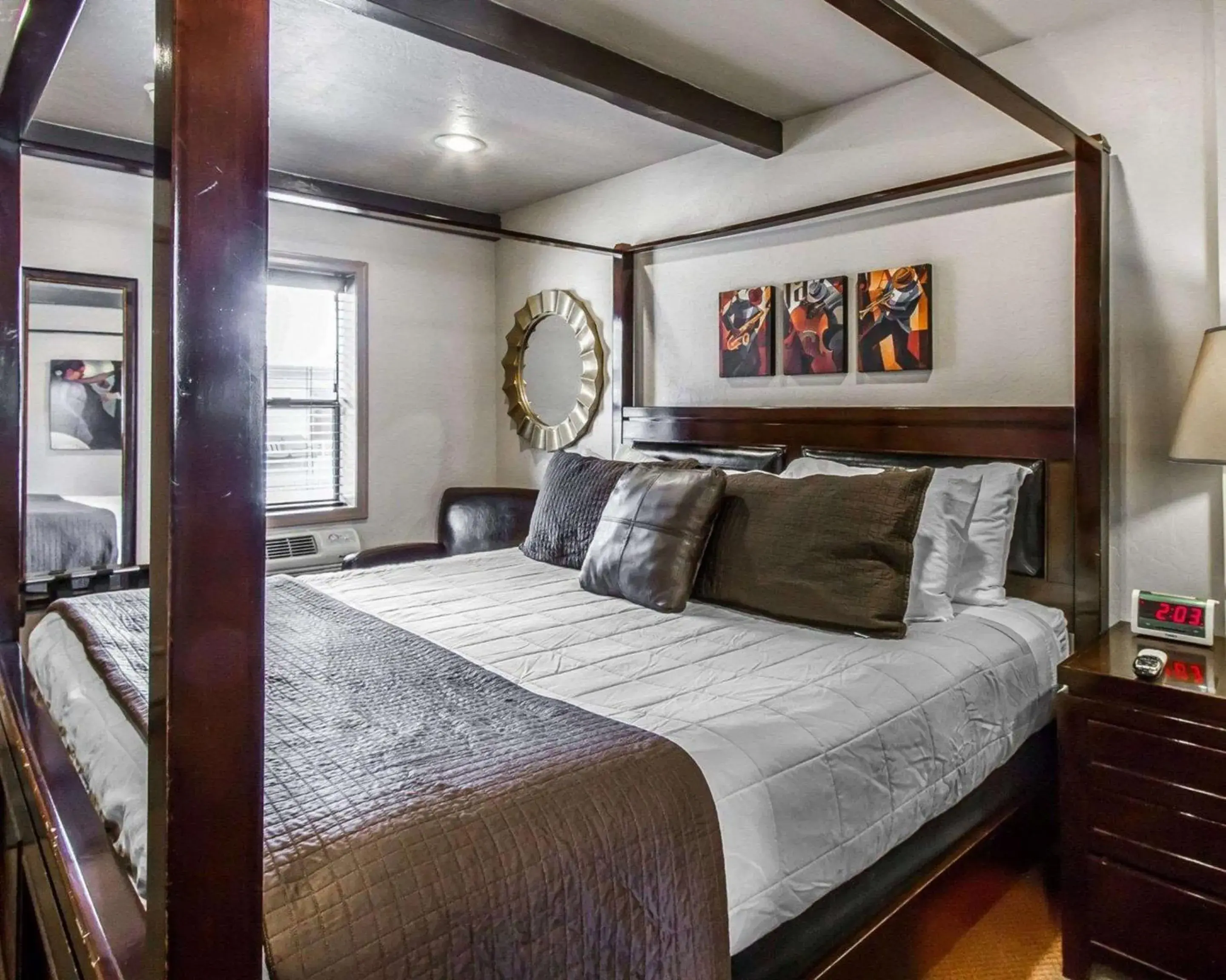 Bedroom, Bed in Rodeway Inn & Suites Williams Downtowner-Rte 66 Bedroom, Bed in Rodeway Inn & Suites Williams Downtowner-Rte 66